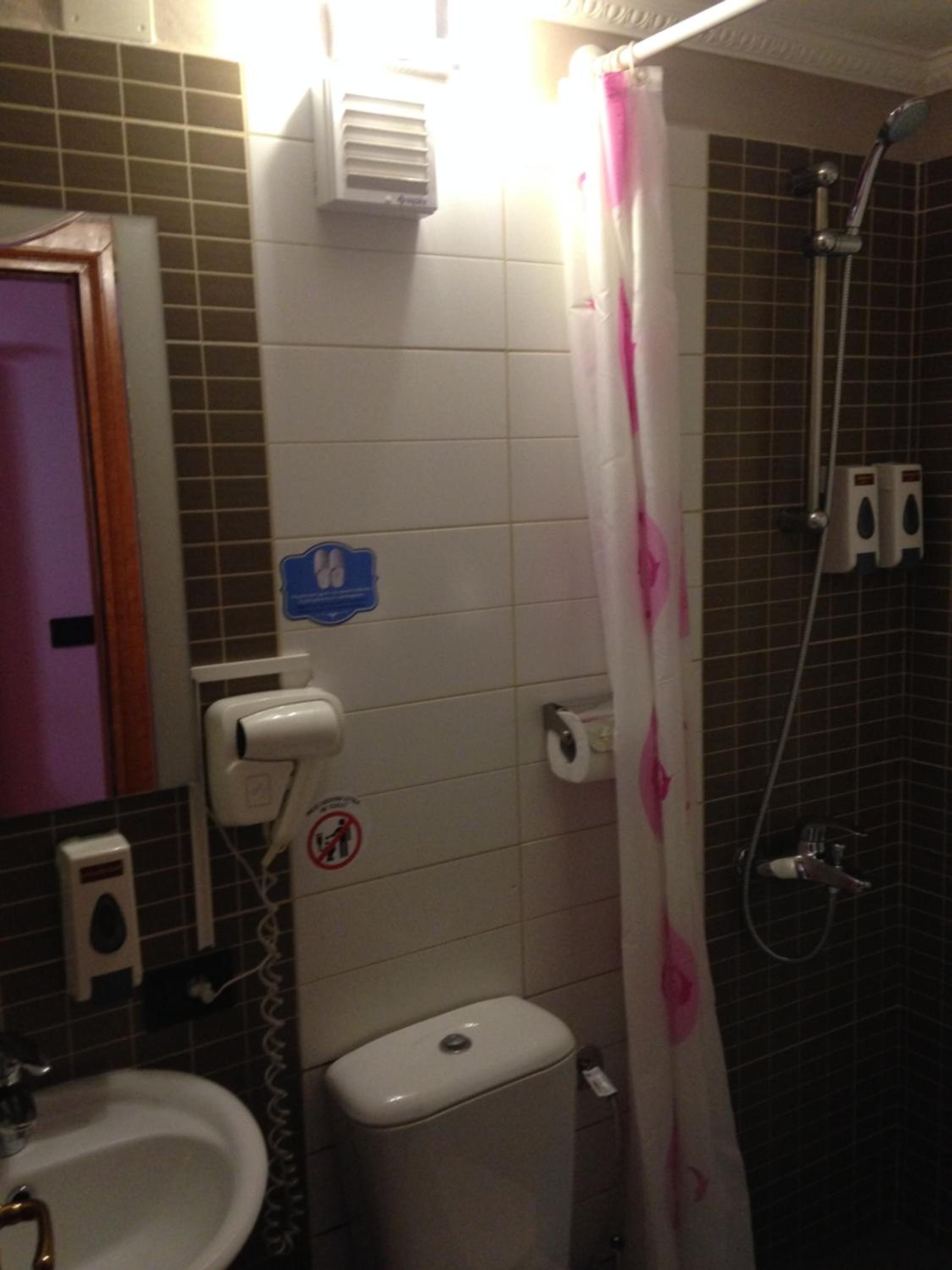 Budget Double Room photo 2