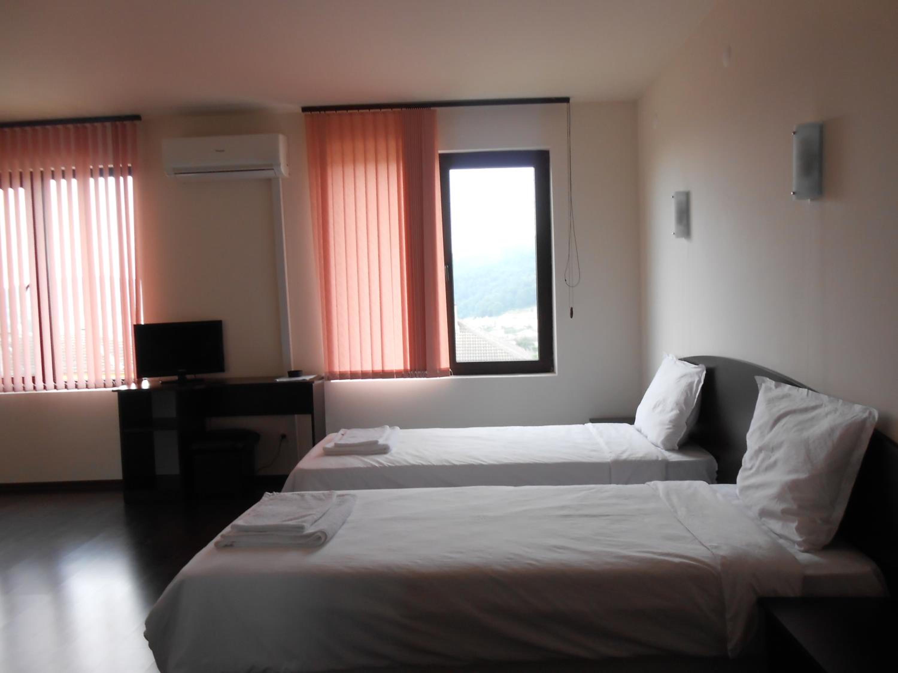 Family Suite with Balcony photo 2
