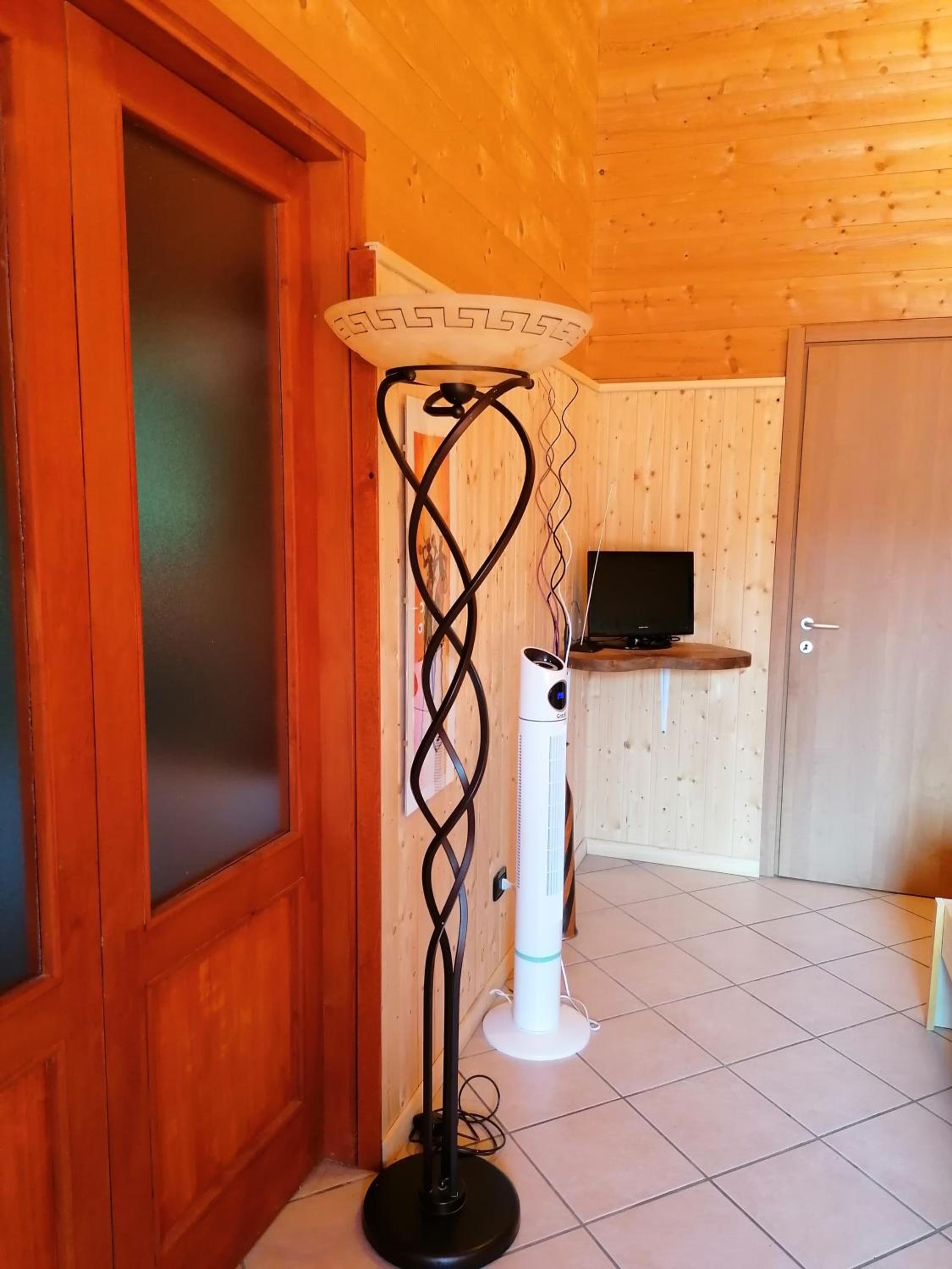 Quadruple Room with Private Bathroom - Photo 5
