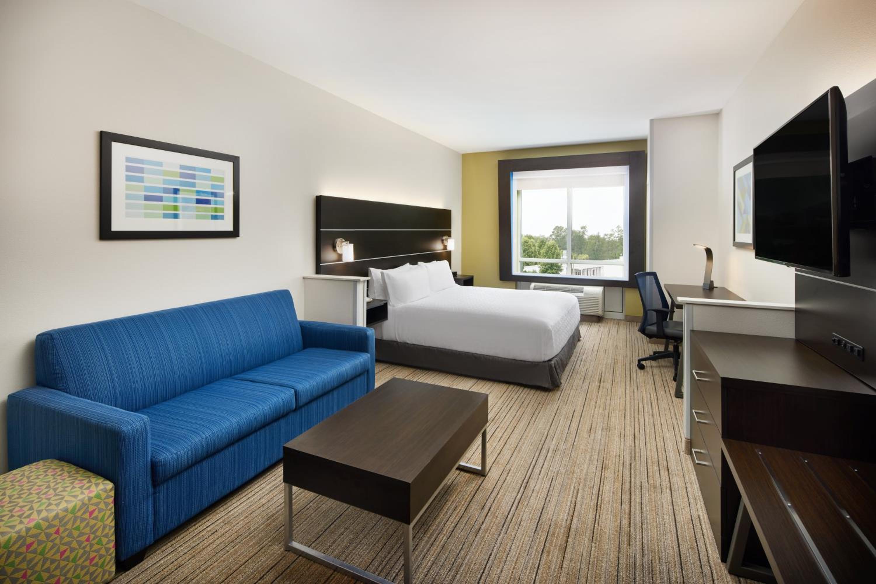 King Suite with Sofa Bed - Photo 3