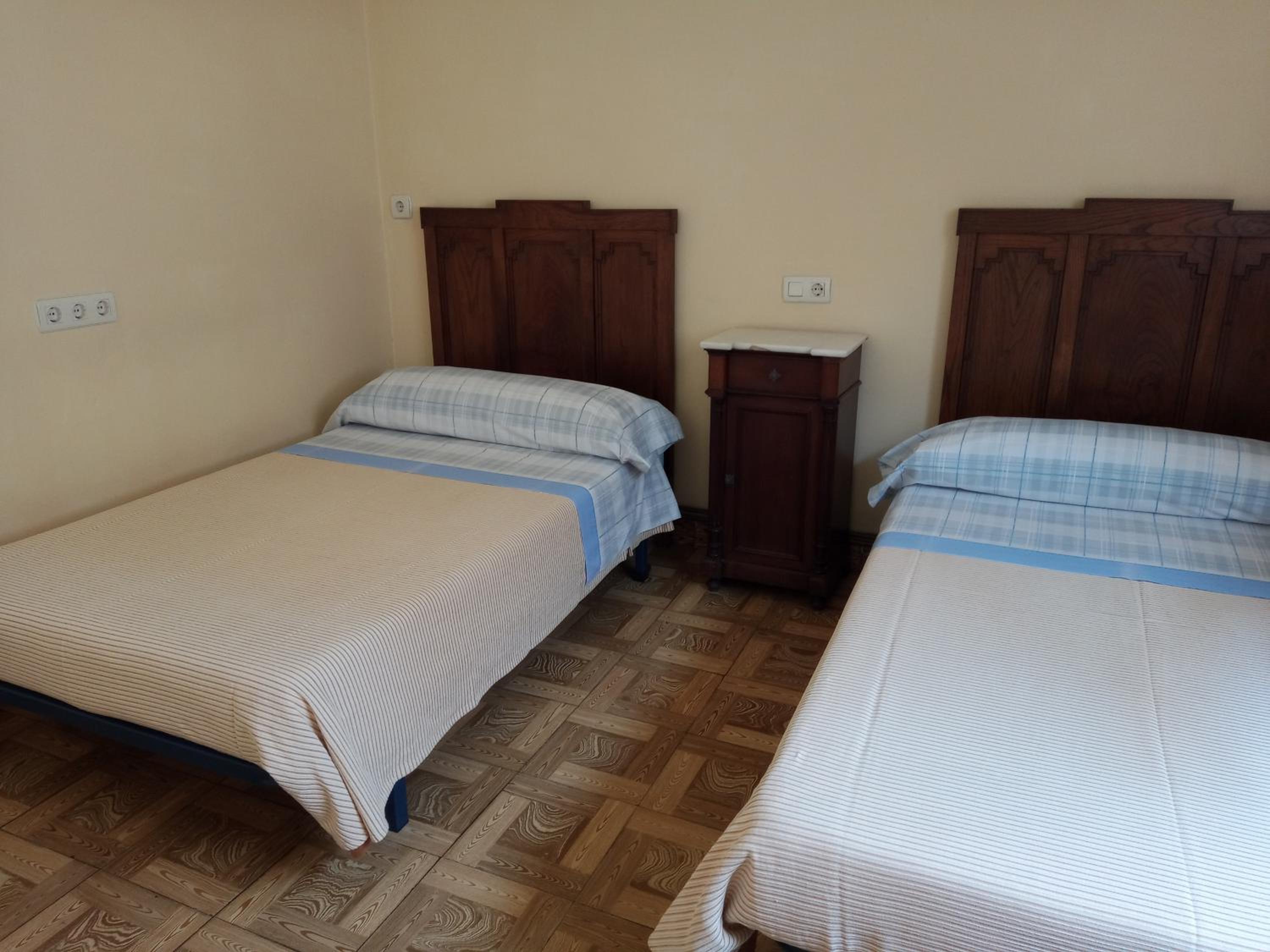 Habitación Estándar con Dos Camas Individuales