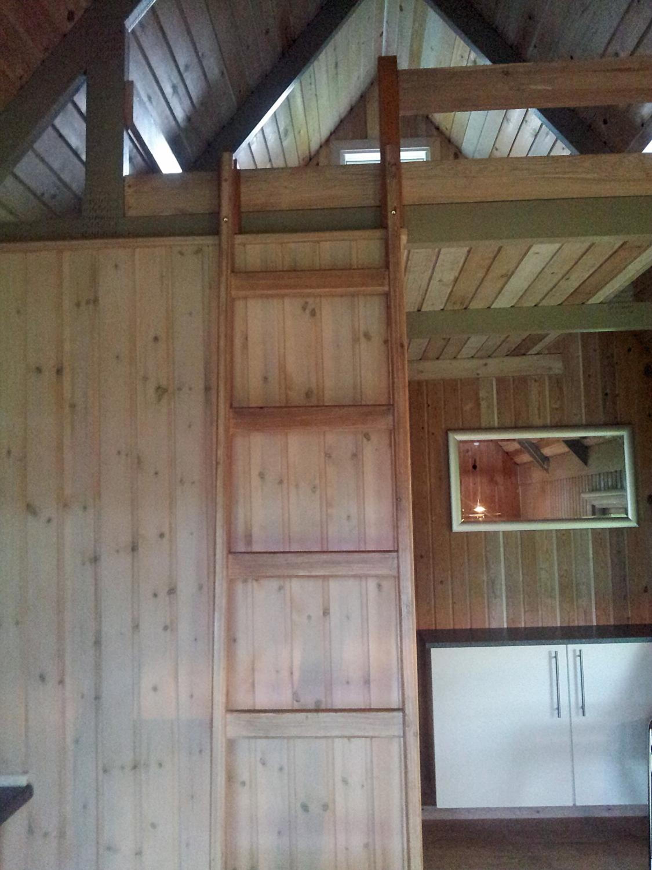 Cottage with Shared Bathroom