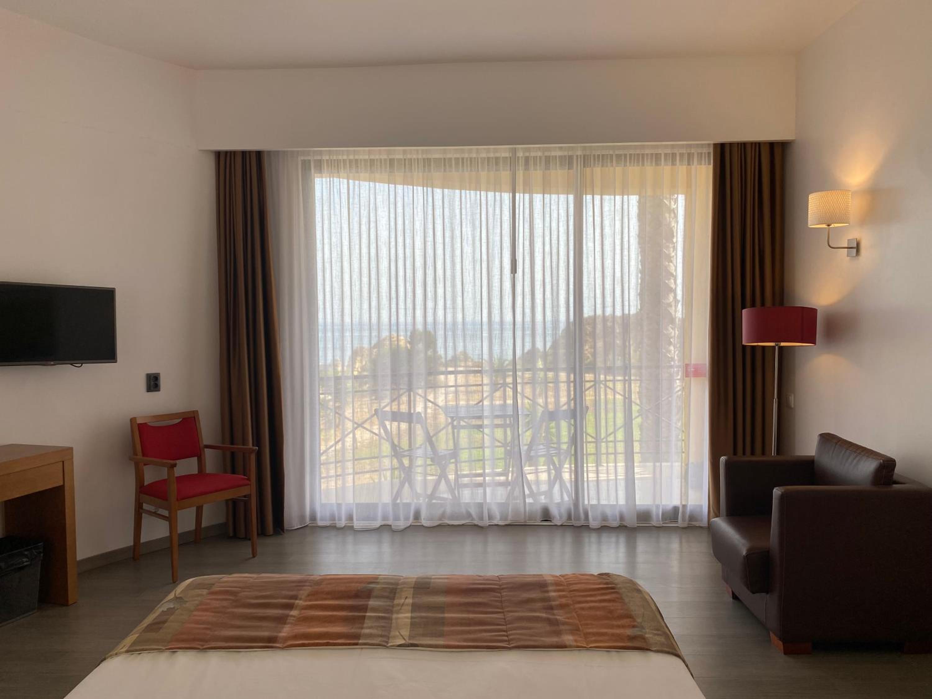 Double Room with Sea View - Photo 5