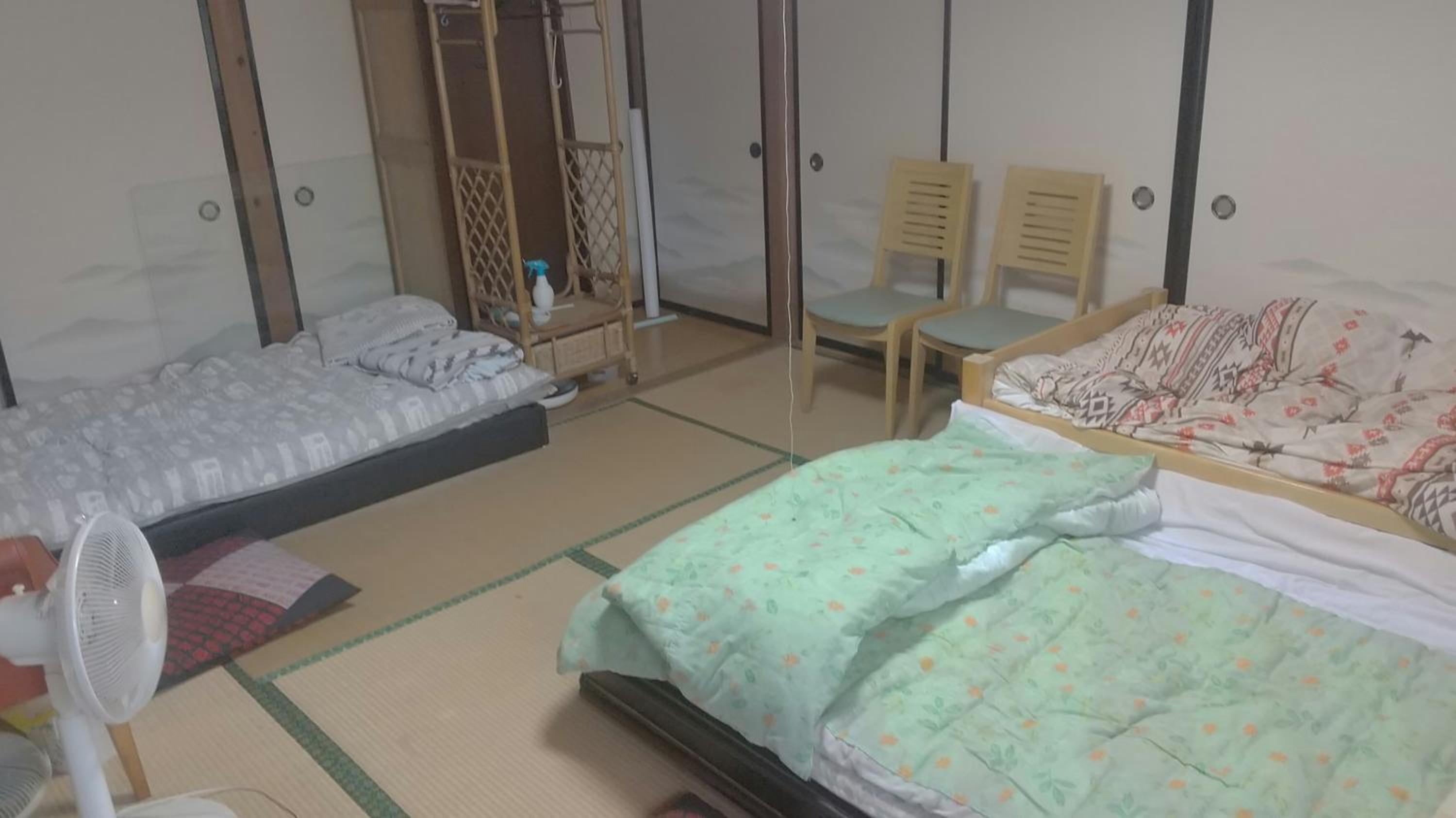 Economy Twin Room photo 2