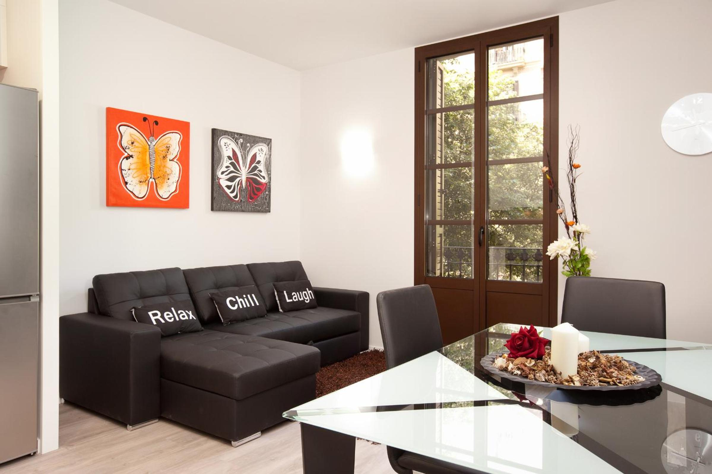 Apartamento de dos habitaciones con balcón