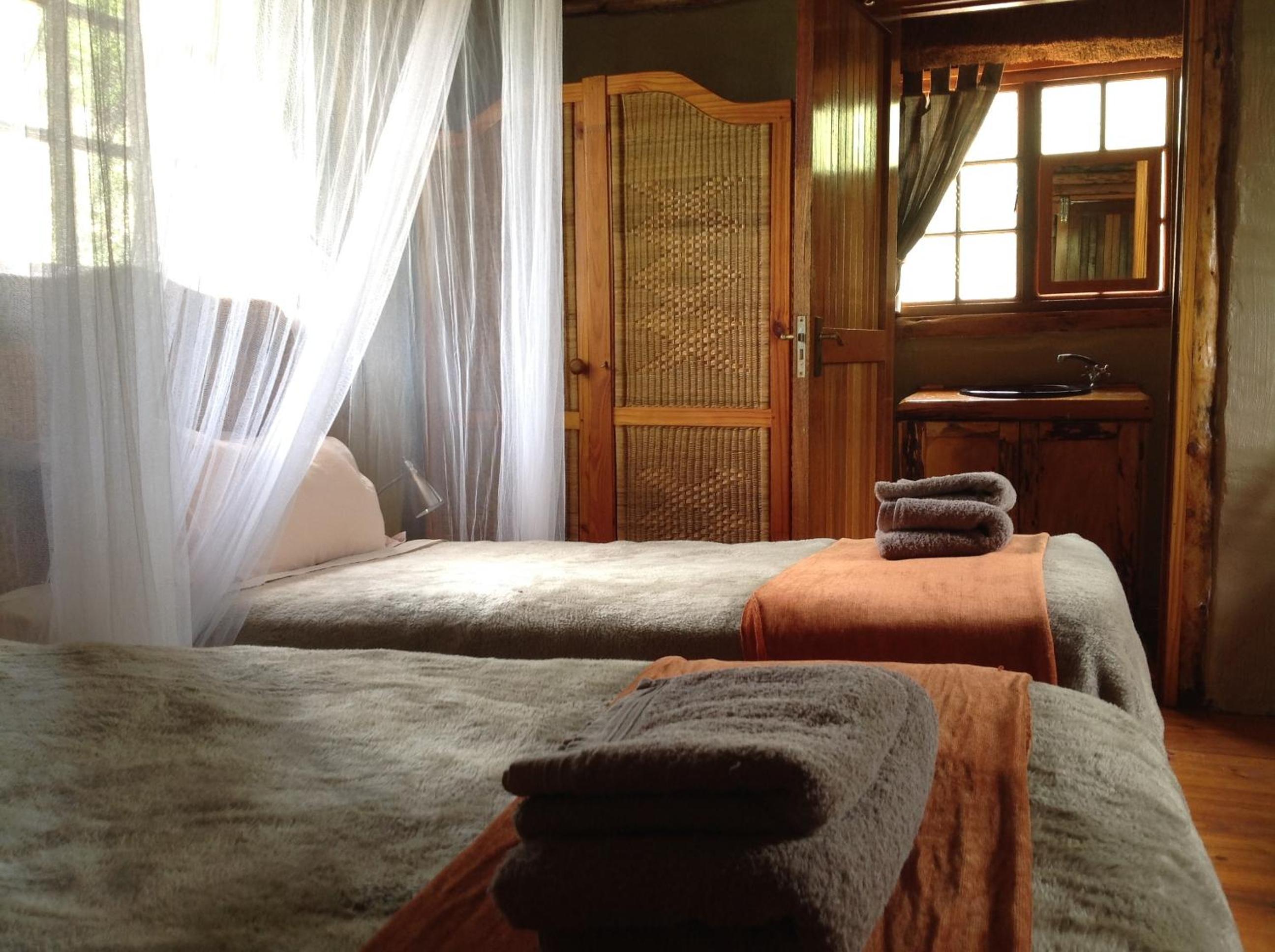 King or Twin Log Cabin photo 2