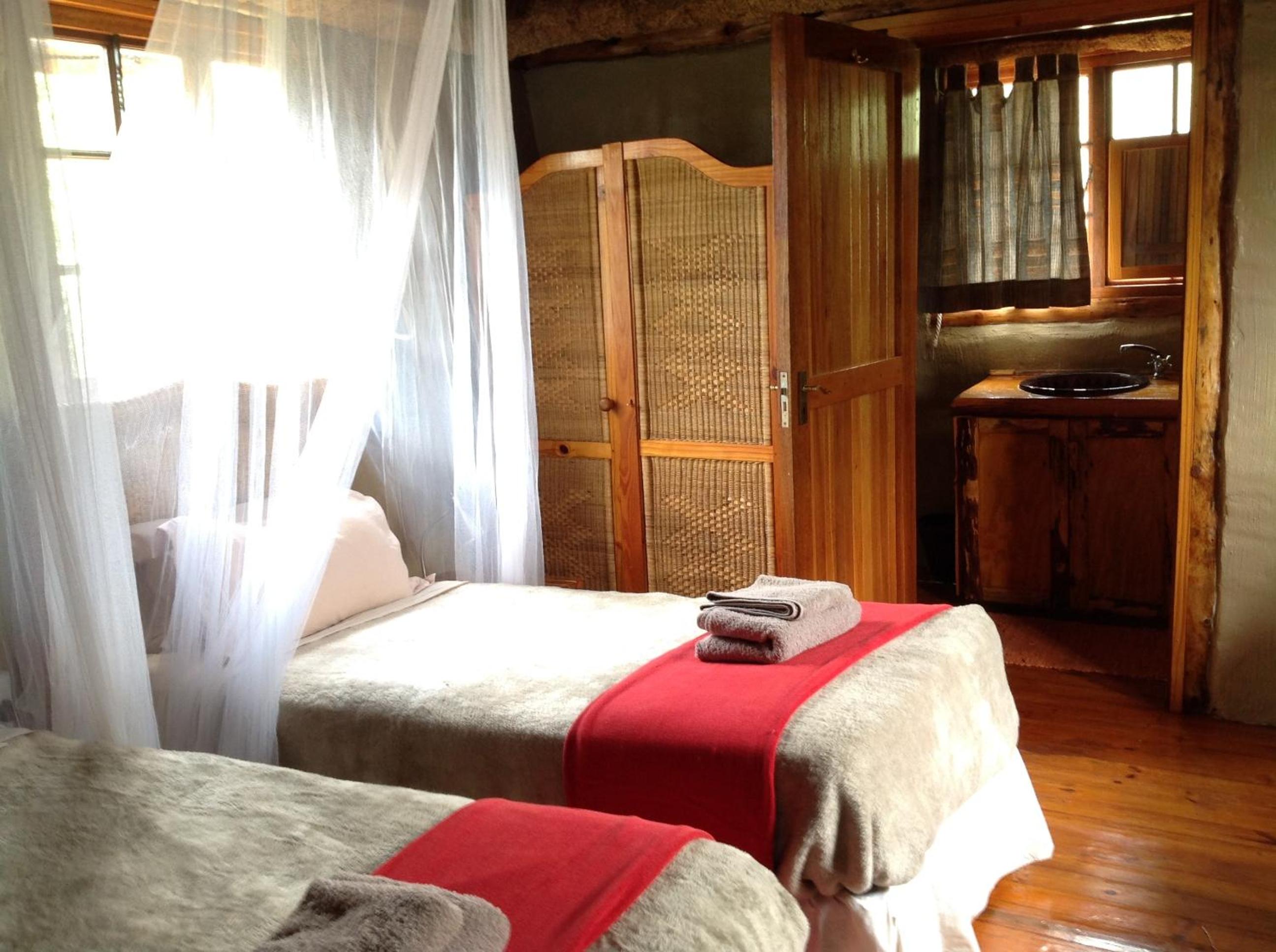 King or Twin Log Cabin photo 3