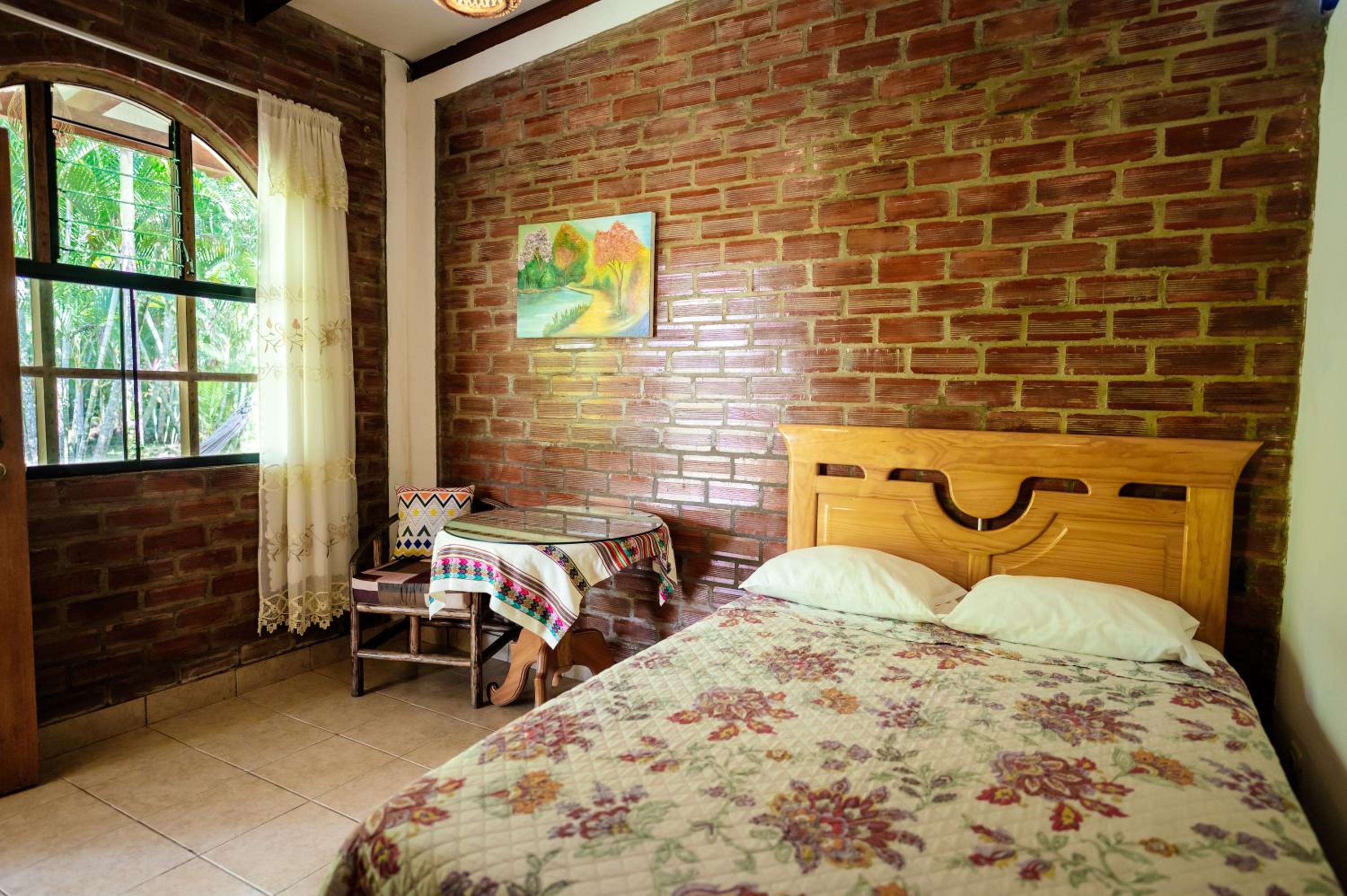 Single Room with Private Bathroom photo 1