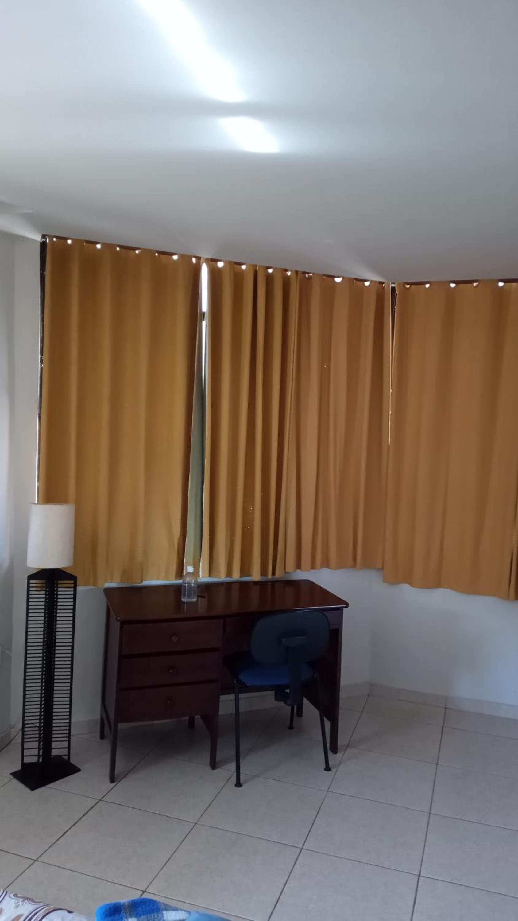 One-Bedroom Apartment - Photo 1