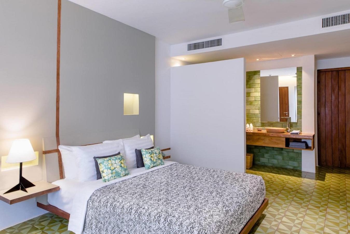 Deluxe Double Room - Photo 1
