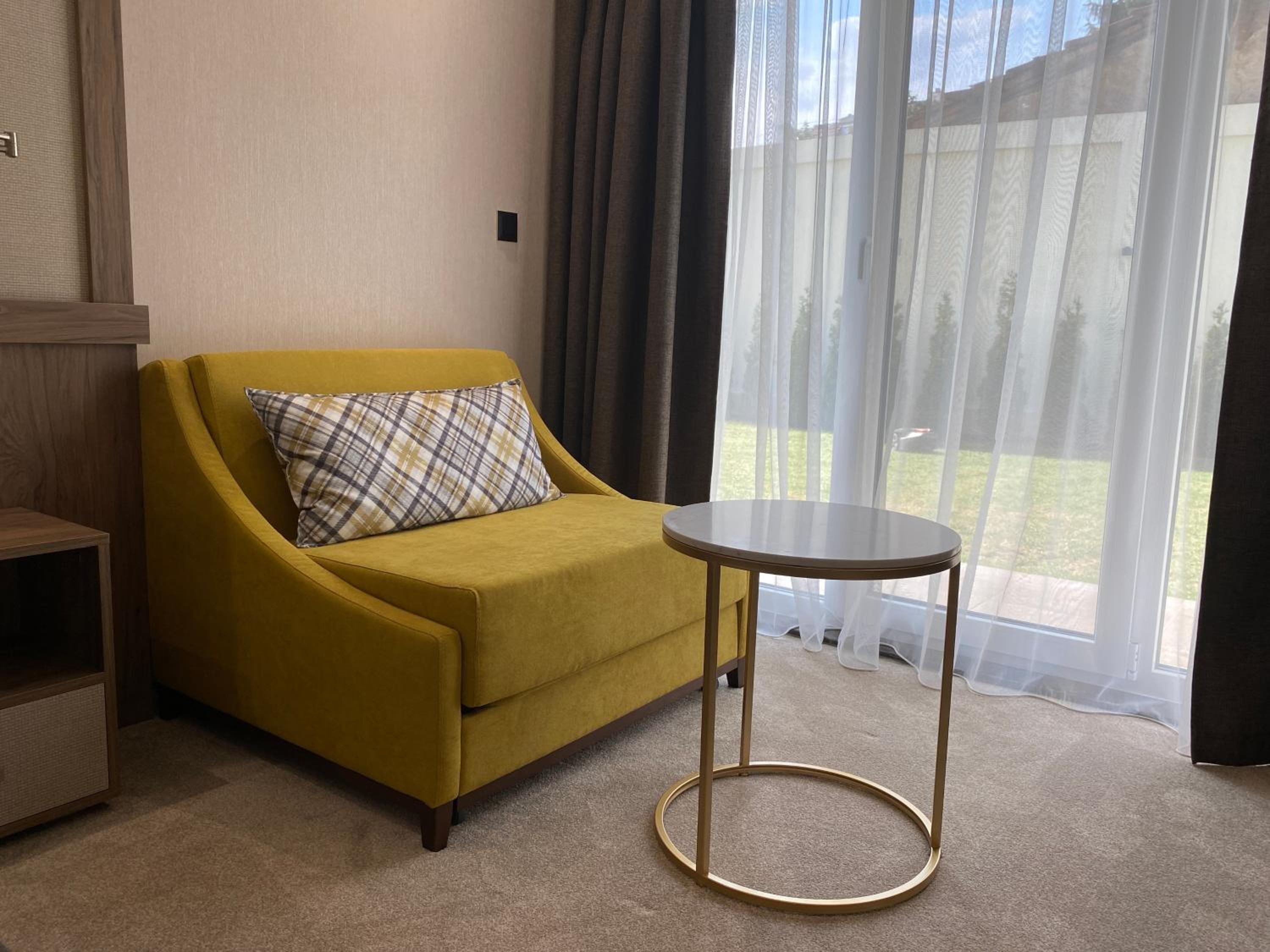 Superior Double or Twin Room with Garden View photo 3