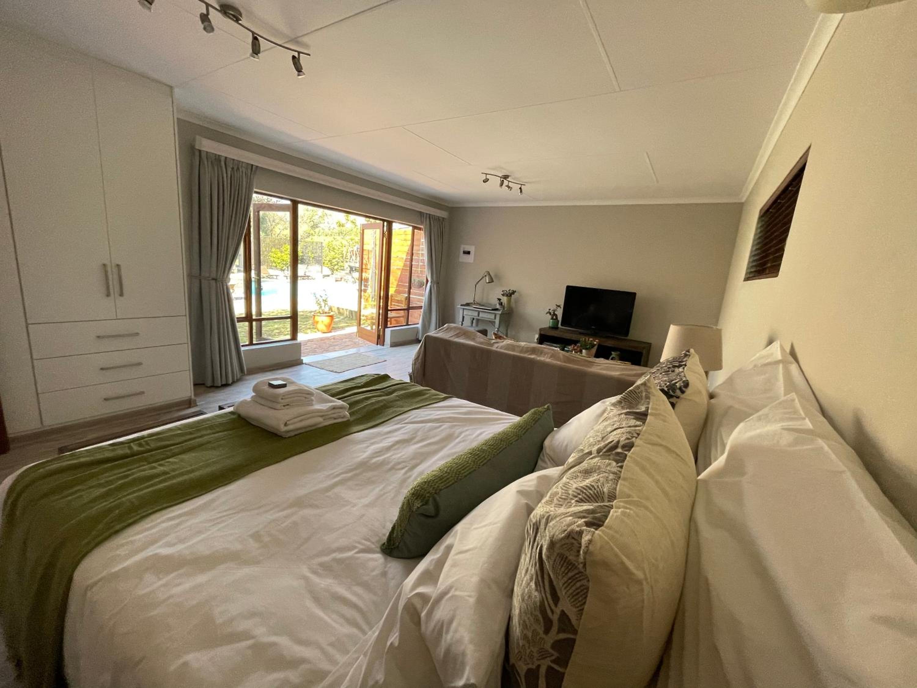Deluxe Double or Twin Room with Pool View