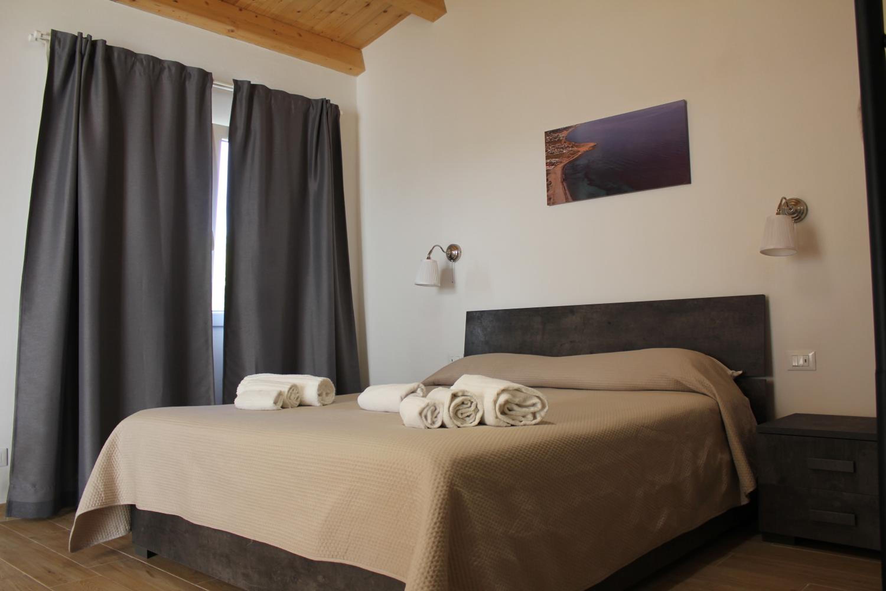 Studio with Spa Bath