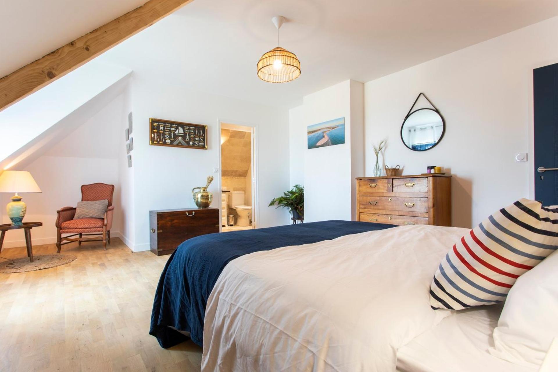 Deluxe Double Room with Balcony and Sea View - Photo 23