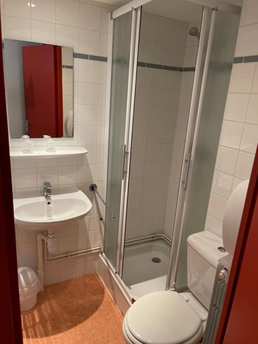 Twin Room - Photo 6