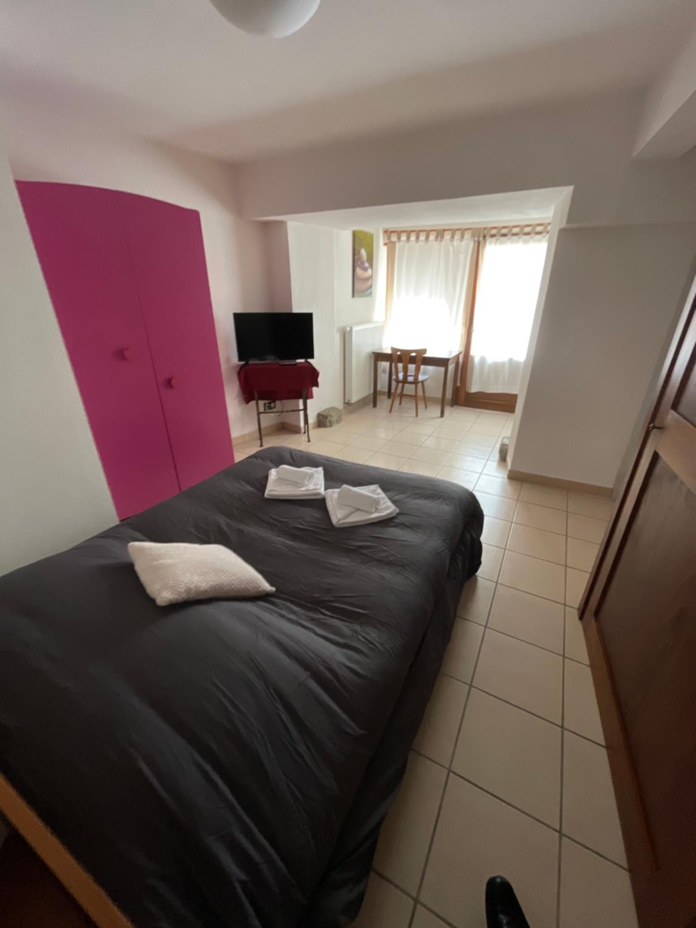Double Room - Disability Access - Photo 2