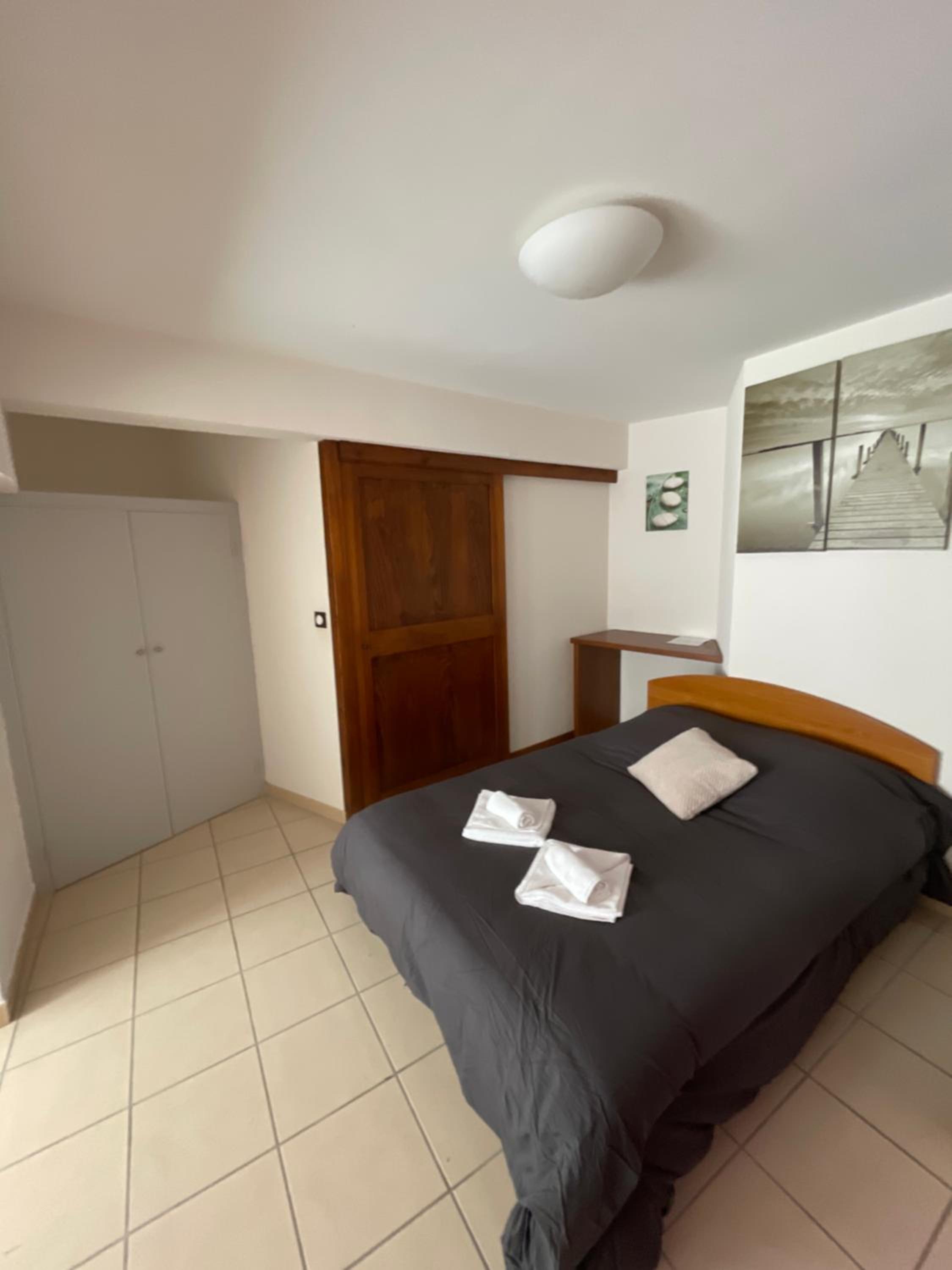 Double Room - Disability Access - Photo 3