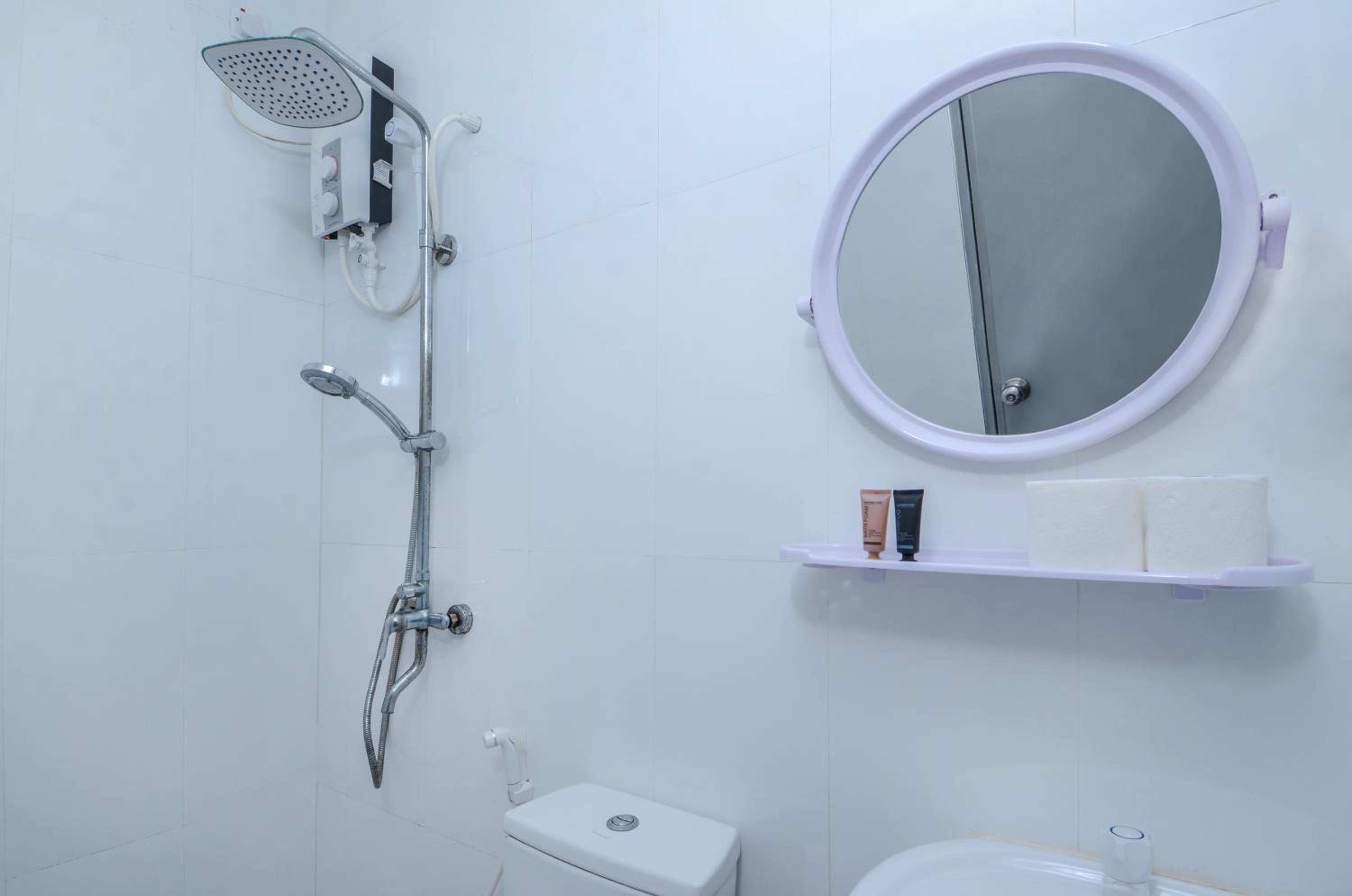 Premier Superior Double Room with Partial Sea View & Balcony photo 3