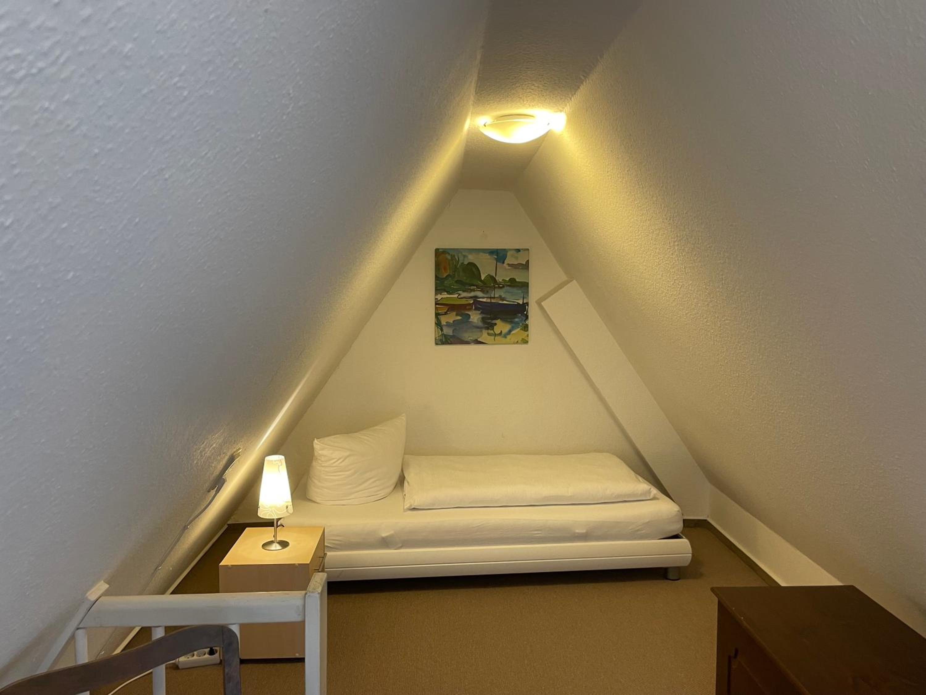 One-Bedroom Apartment with Balcony - 2