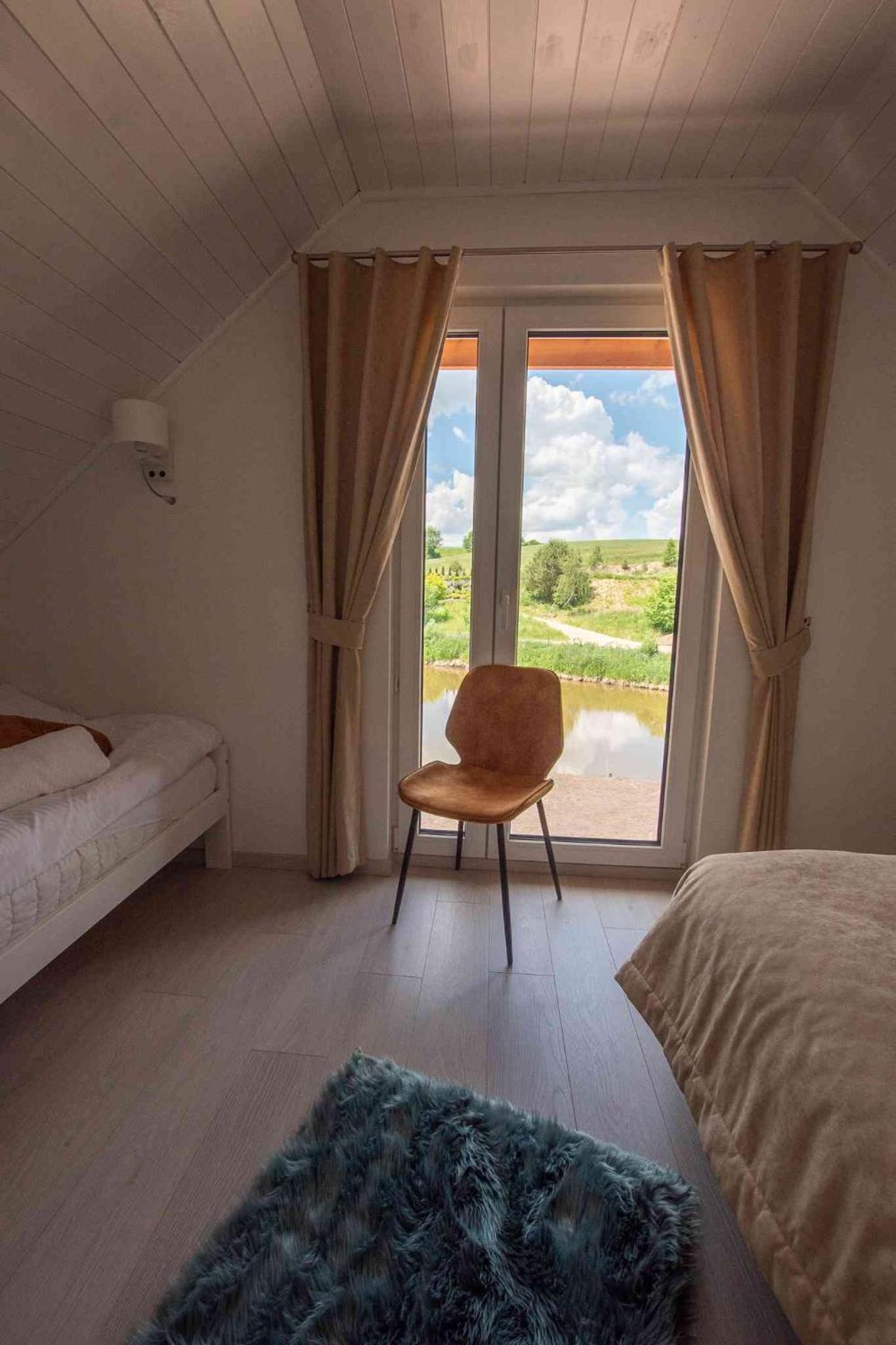 Three-Bedroom Chalet - Photo 4