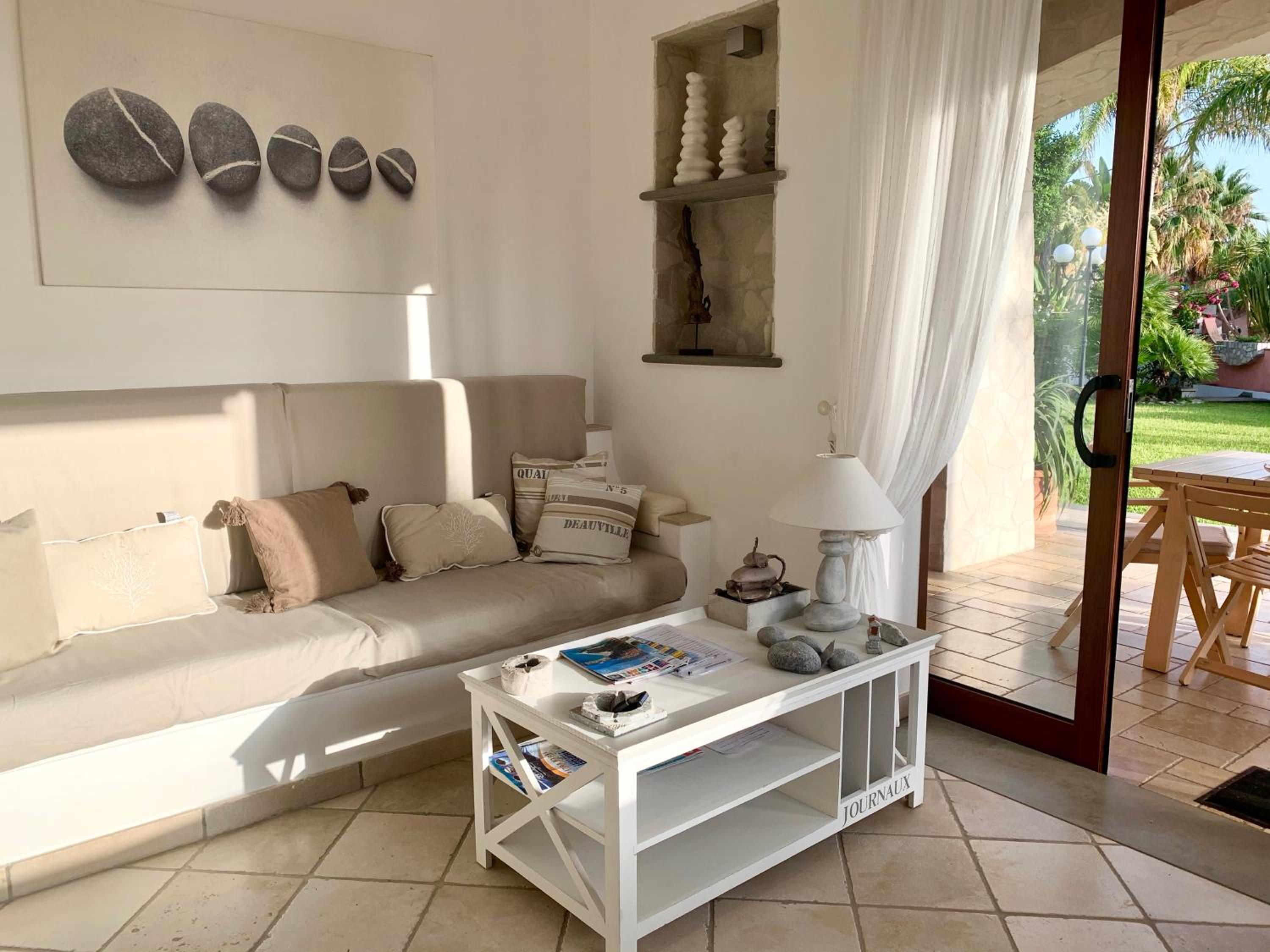 Apartment with Sea View - Ground Floor 