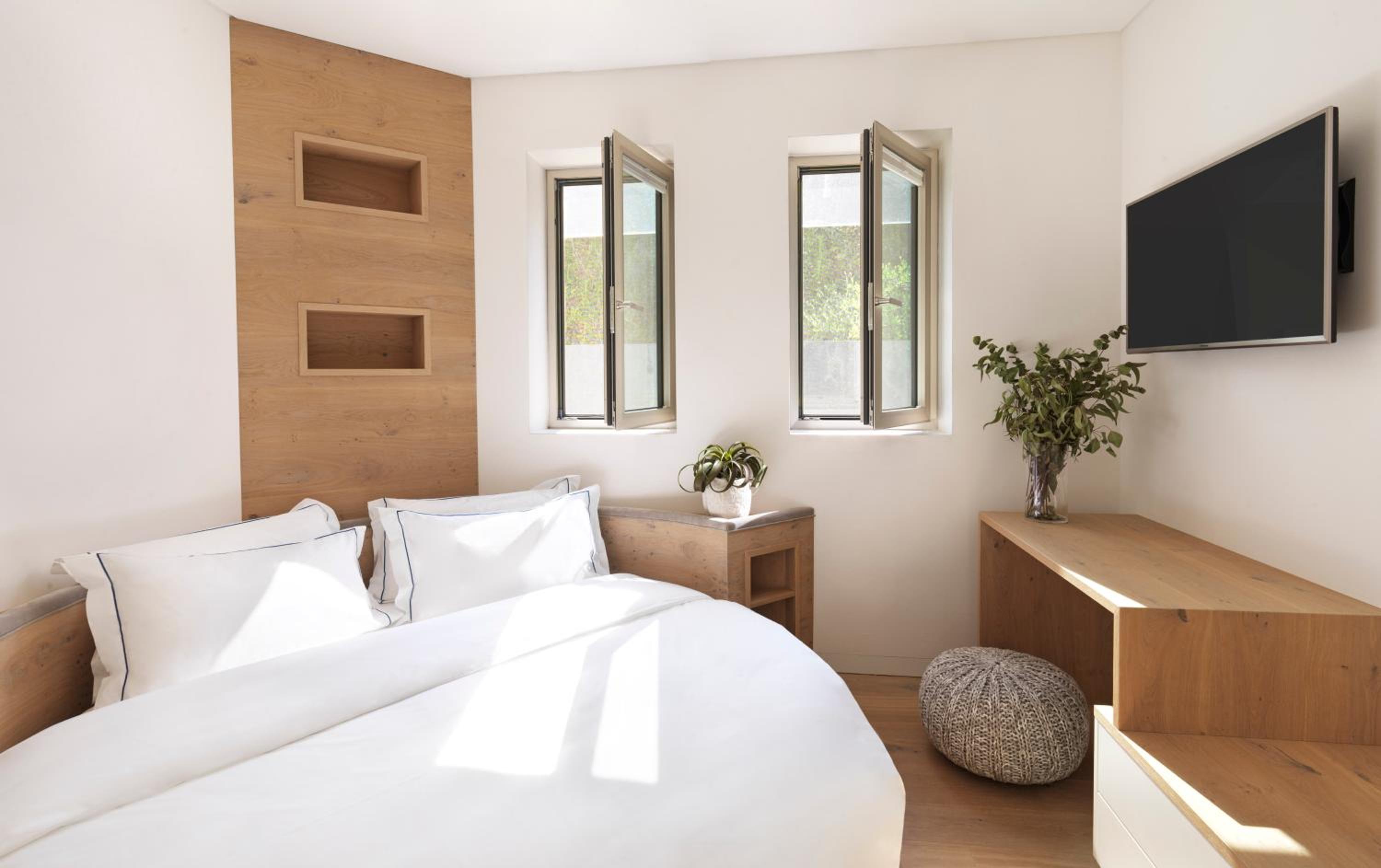 Triple Room with Lake View photo 2