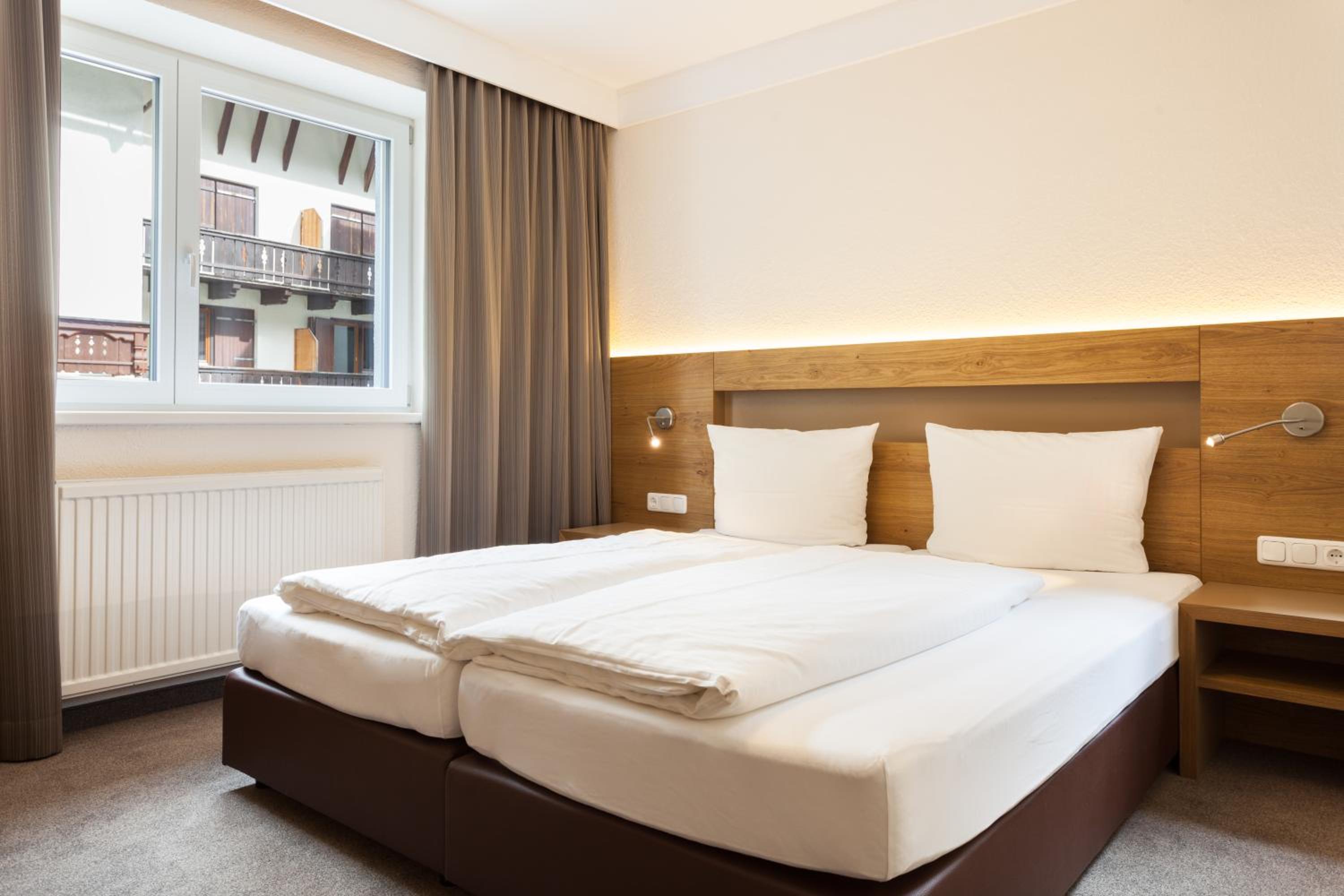 Two-Bedroom Apartment with Balcony II