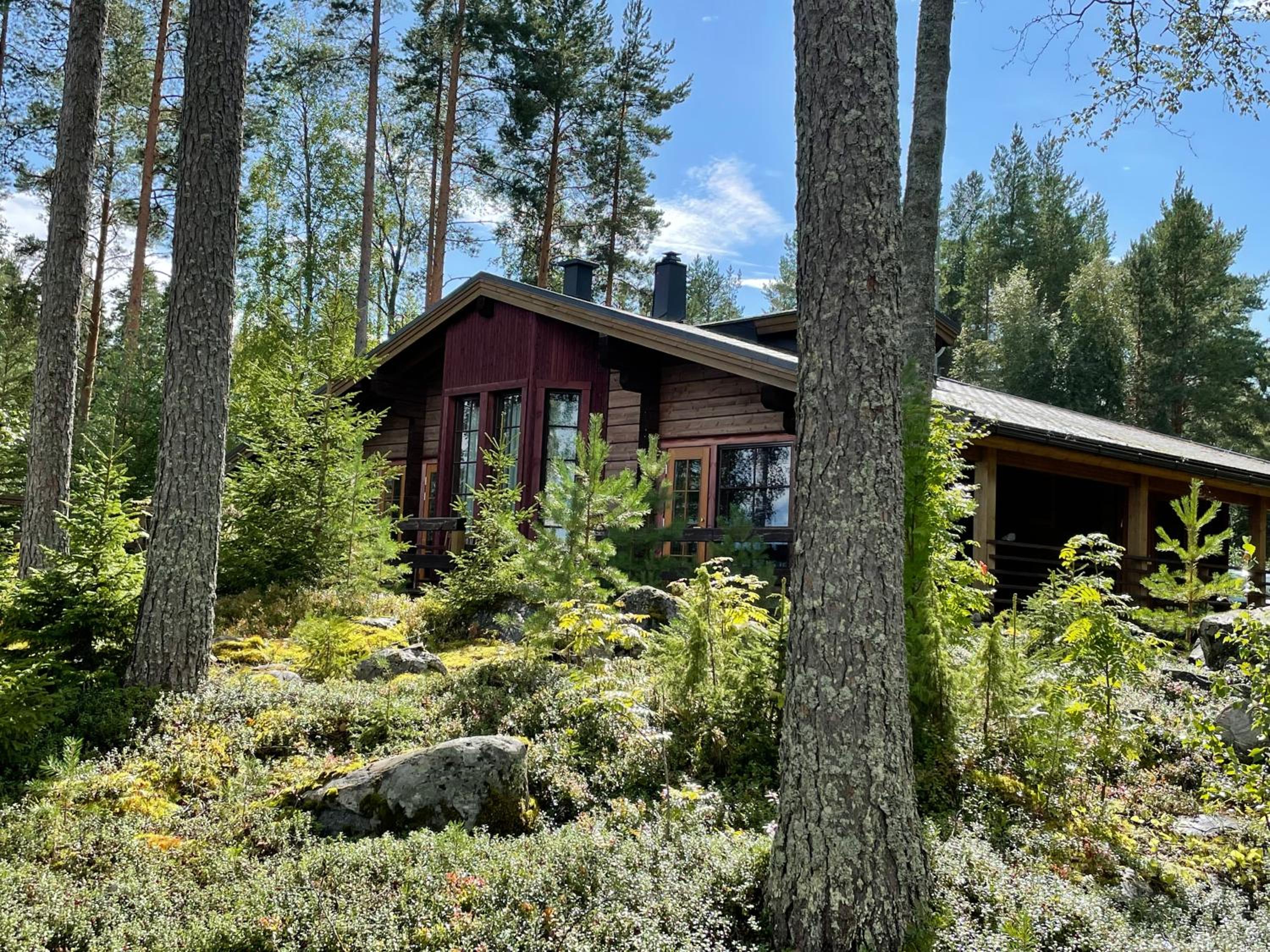 Villa - Photo 2