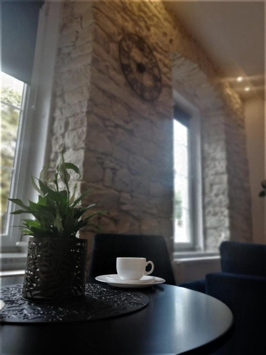 Studio Apartment - Photo 15
