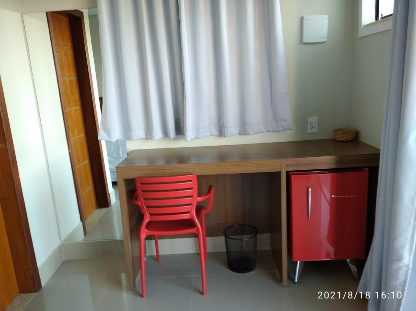 Triple Room with Pool View - Photo 9