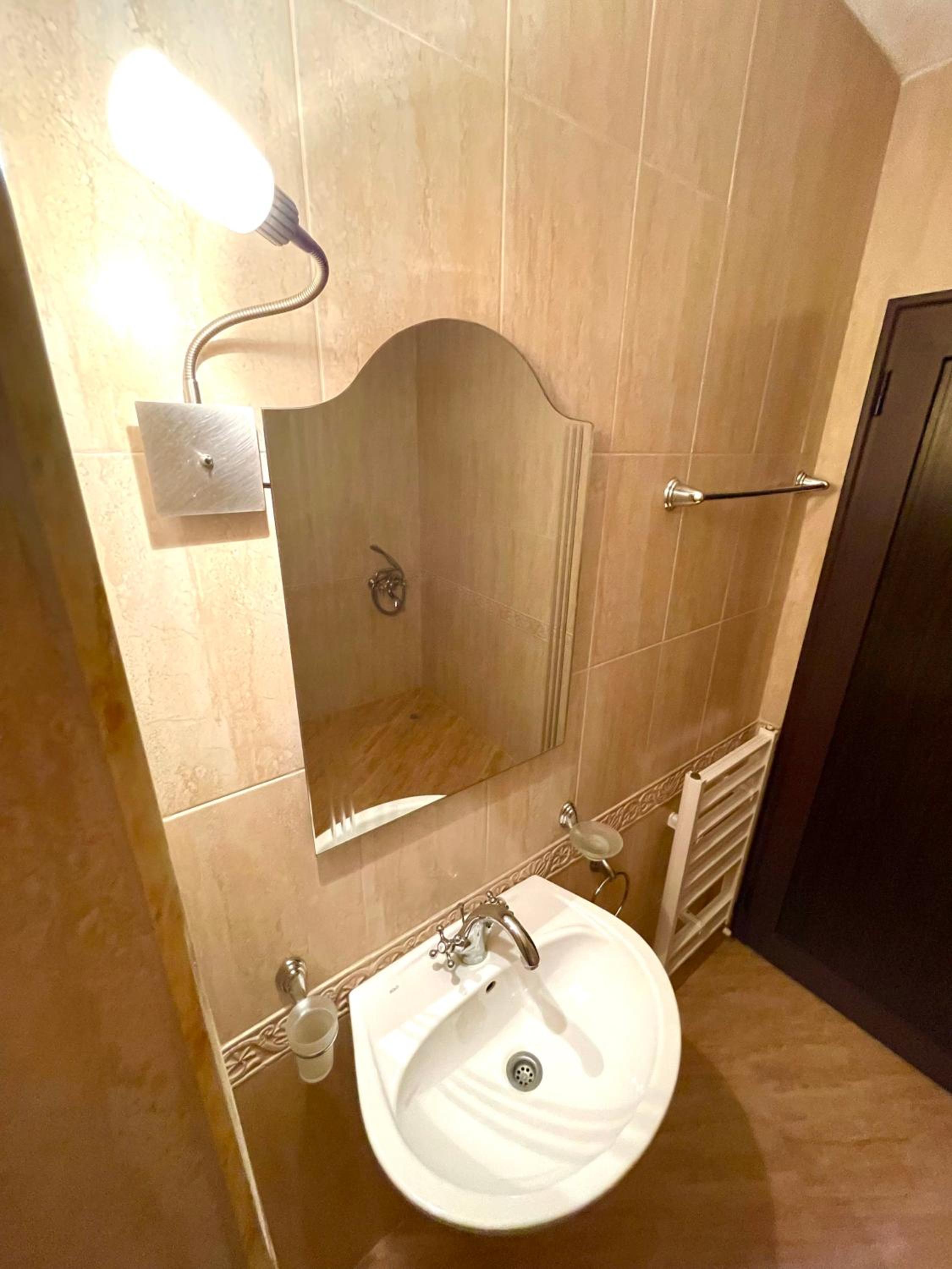 One-Bedroom Suite photo 1
