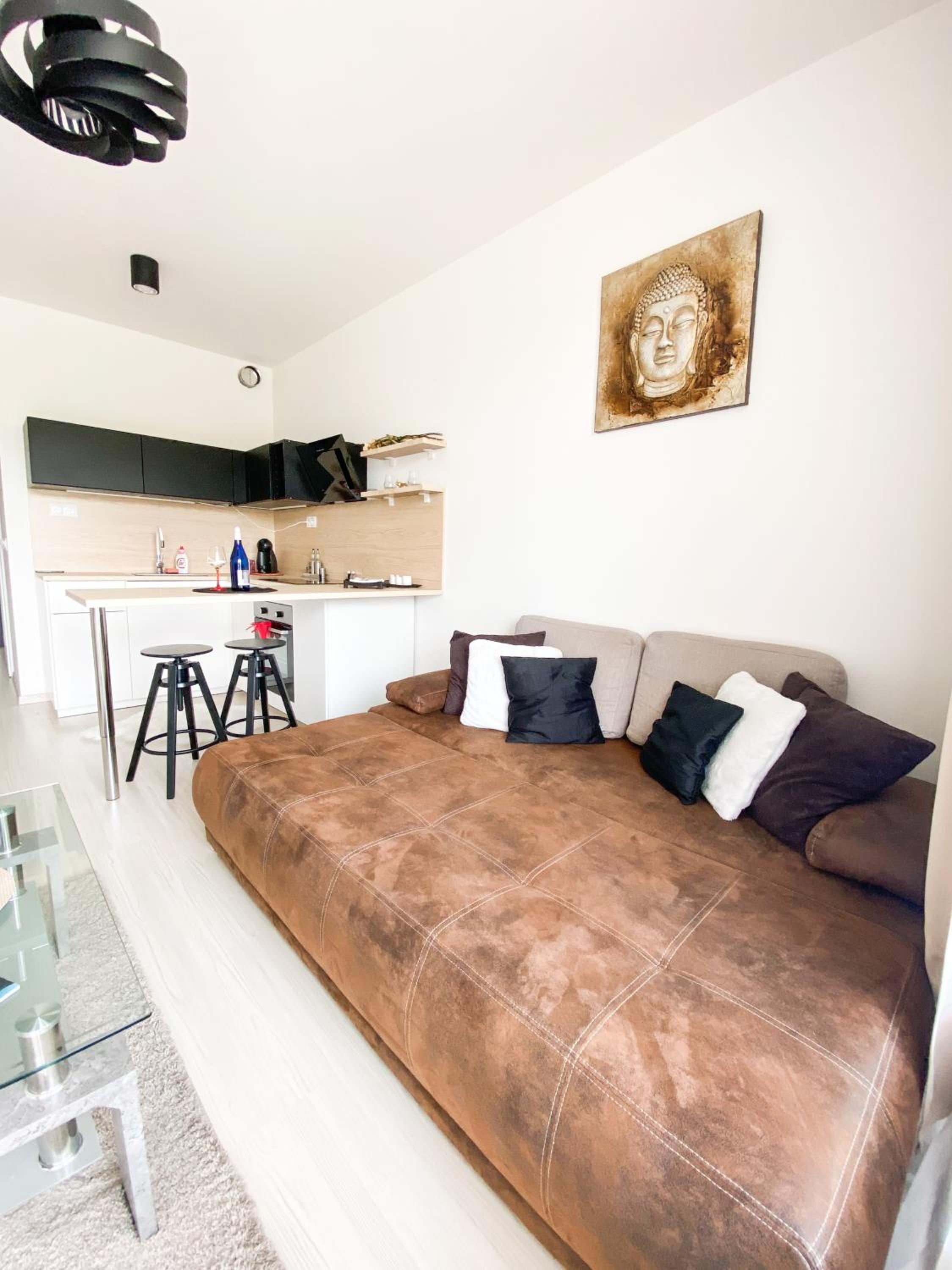 Studio Apartment - Photo 6
