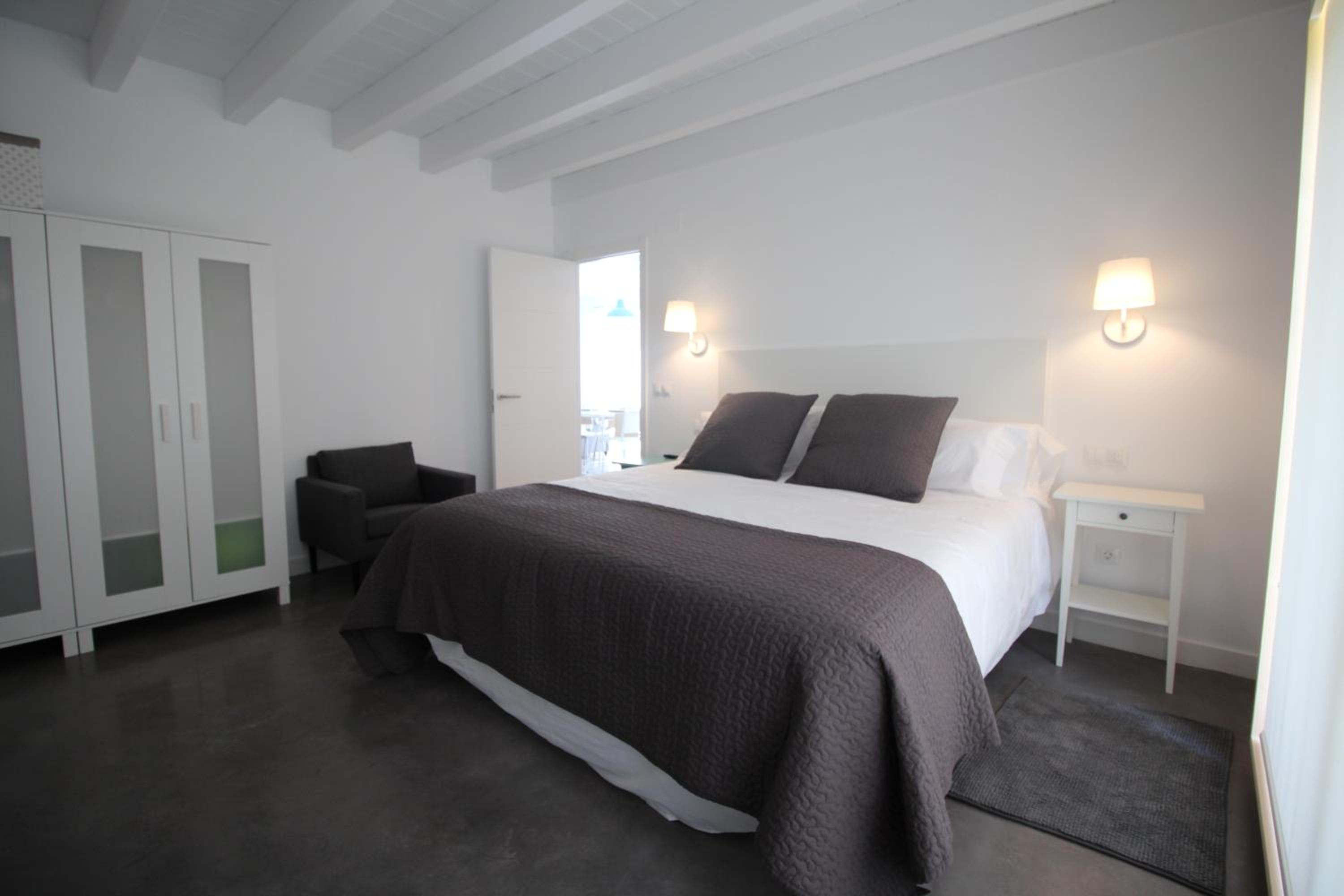 One-Bedroom House photo 2