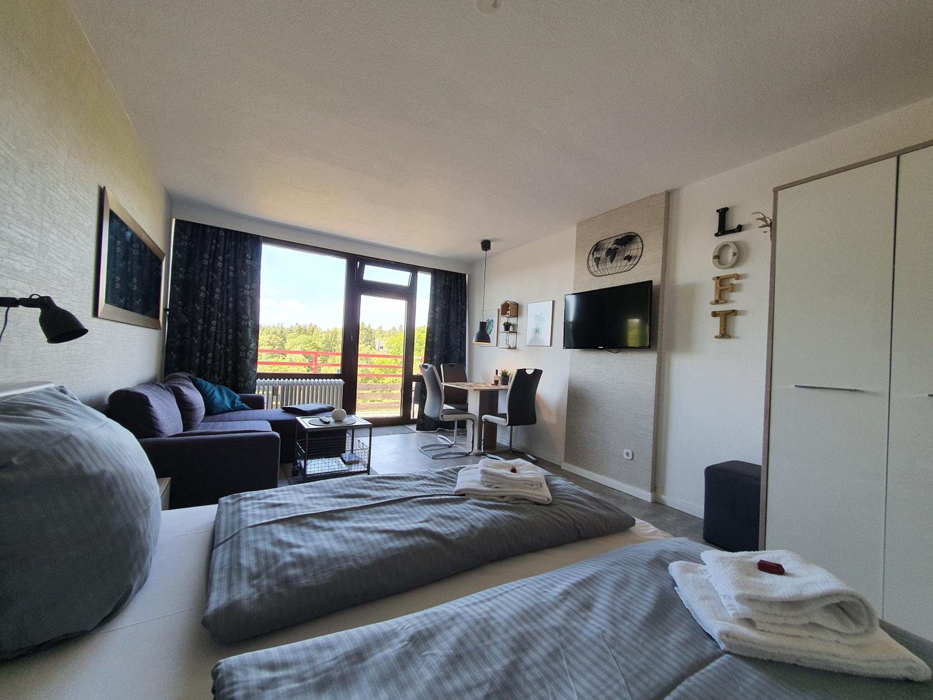 Apartment with Lake View photo 3