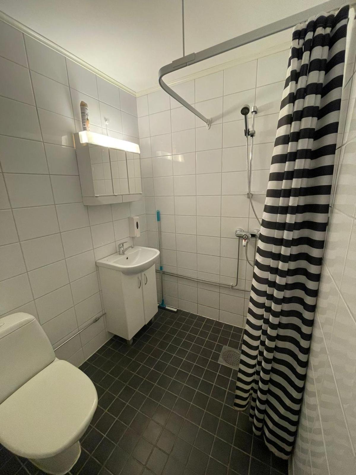 Twin Room - Photo 4