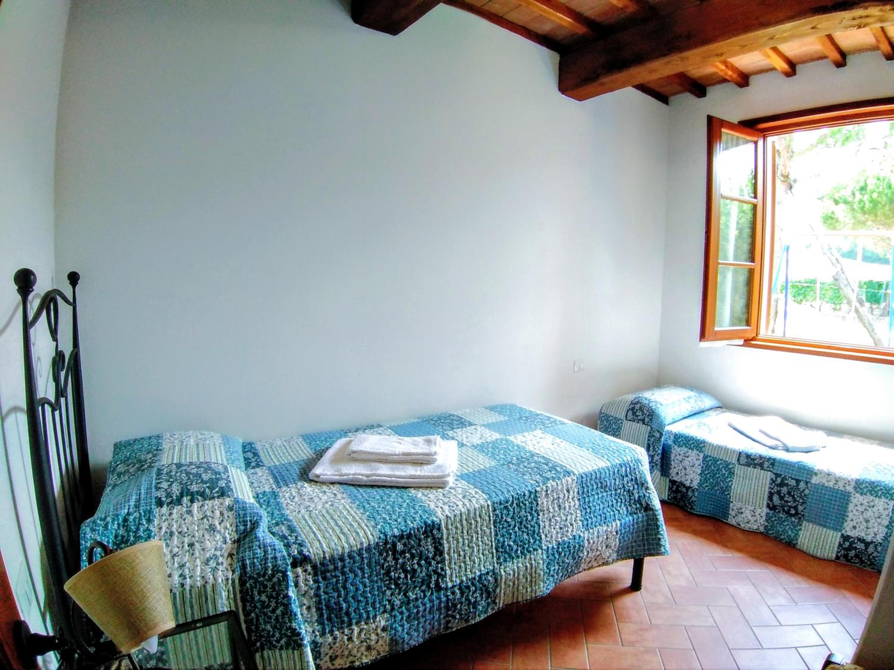 Two-Bedroom Apartment - Photo 9