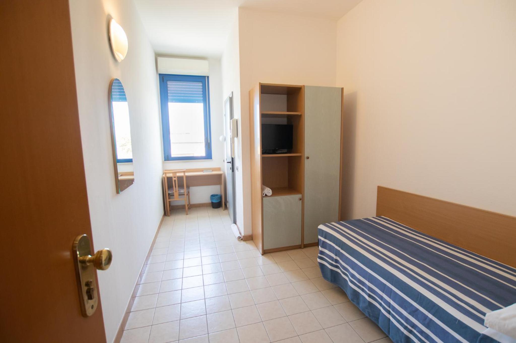 Economy Single Room (No Box Doccia) photo 1