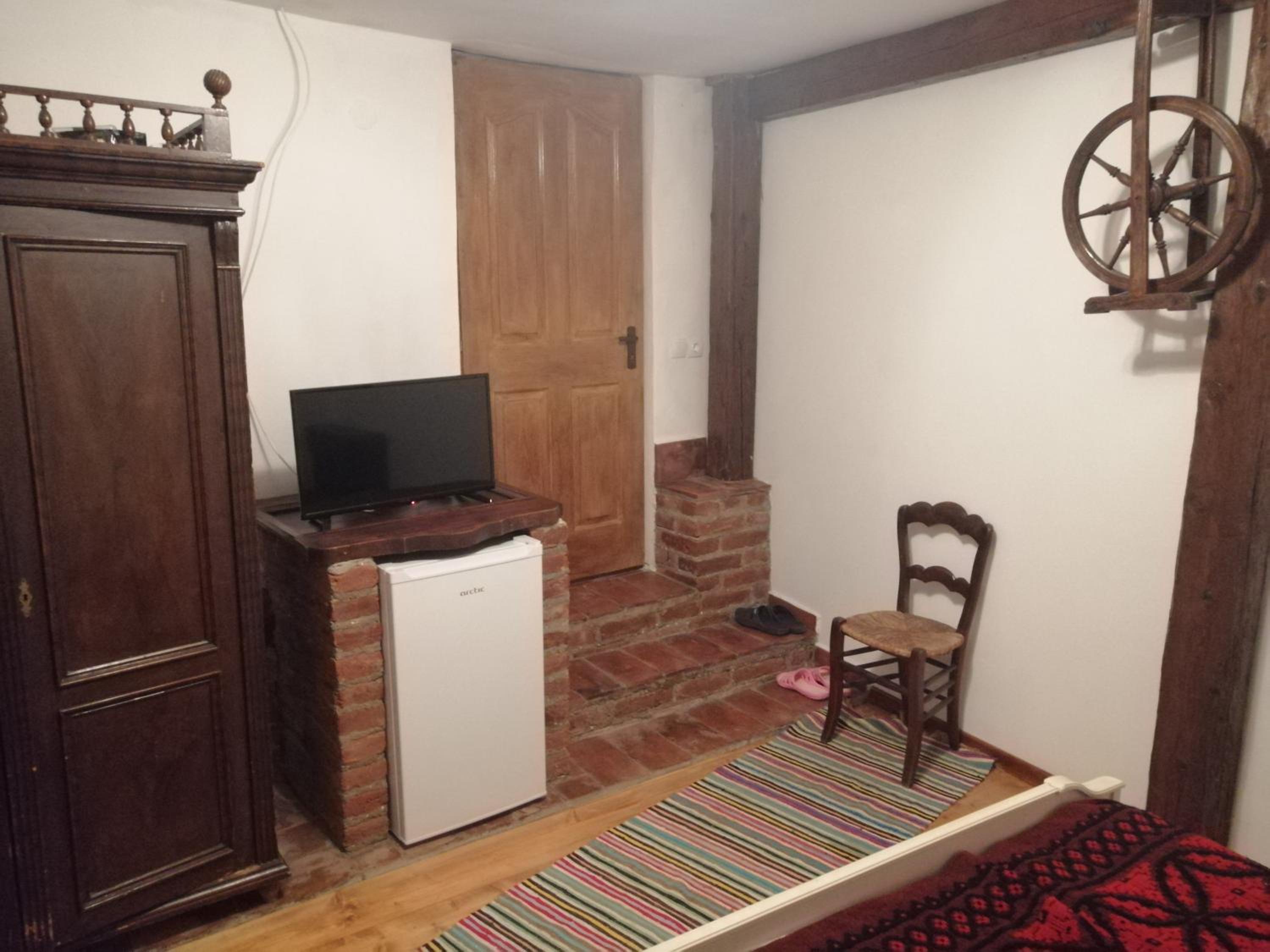 Double Room - Photo 1