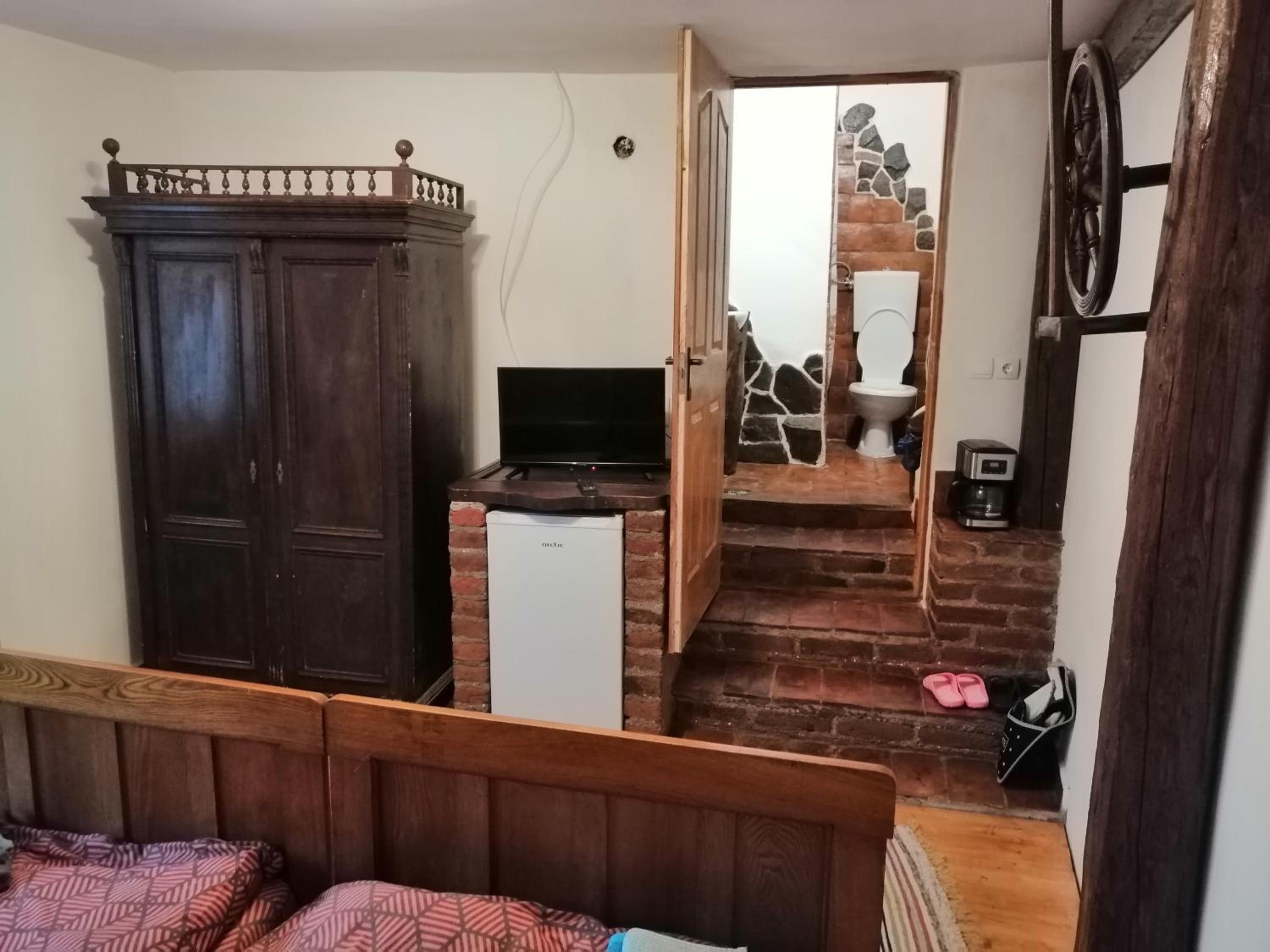 Double Room - Photo 2