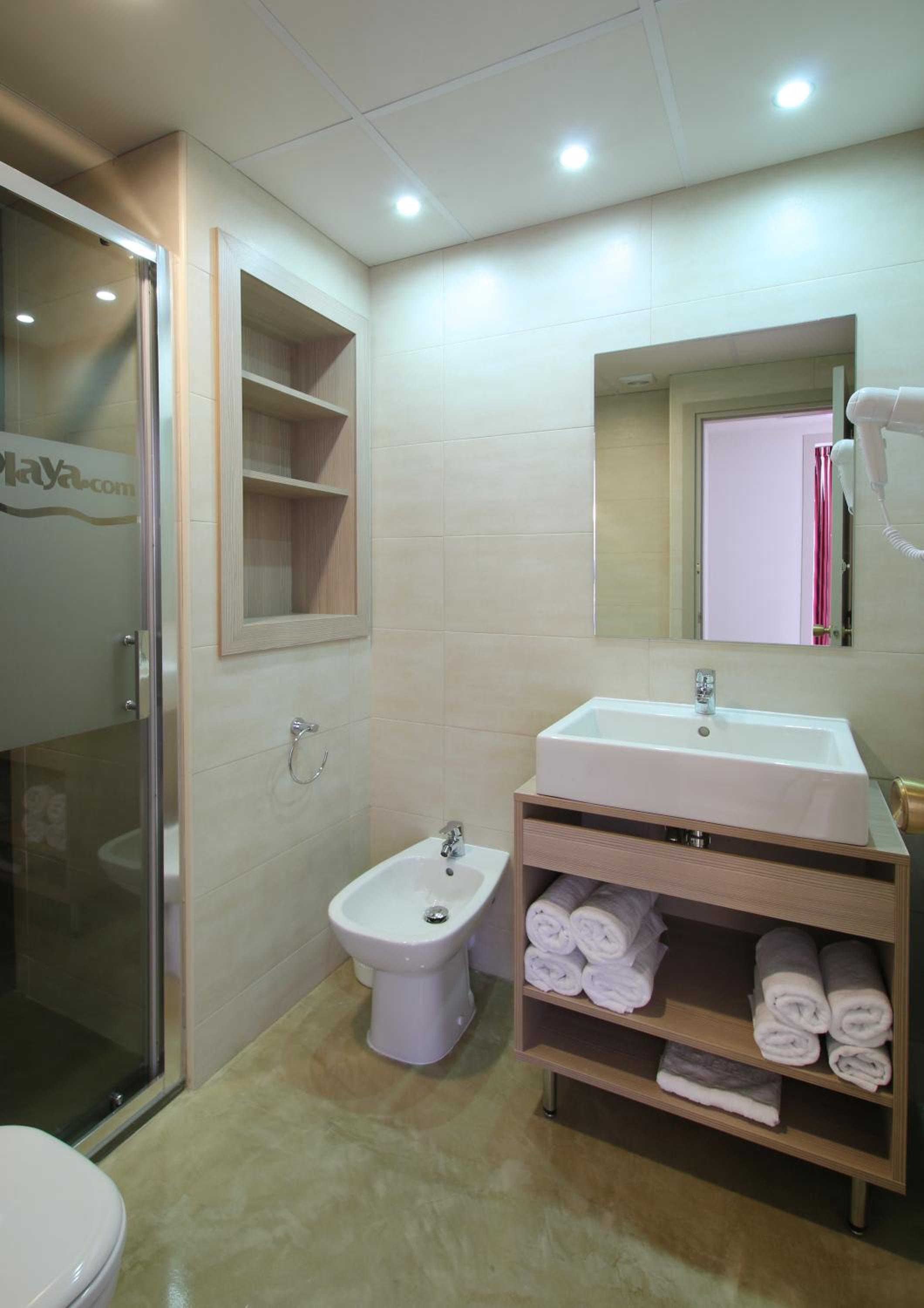 Apartment (3 Adults) - Photo 18