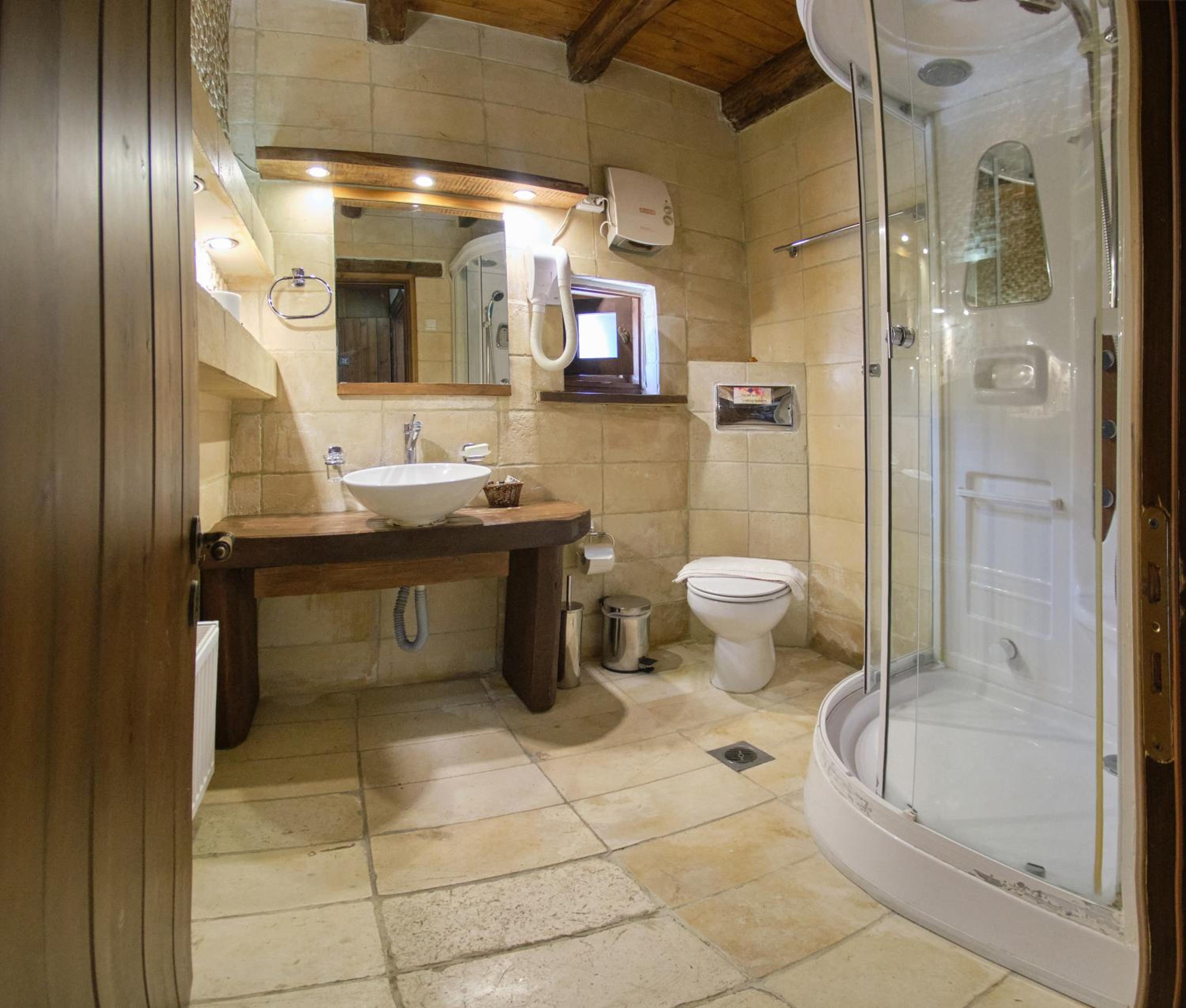 Triple Room - Photo 9