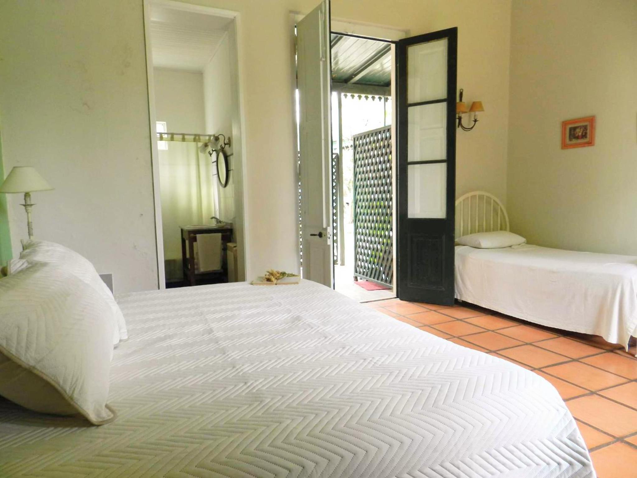 Triple Twin Room with Private Bathroom