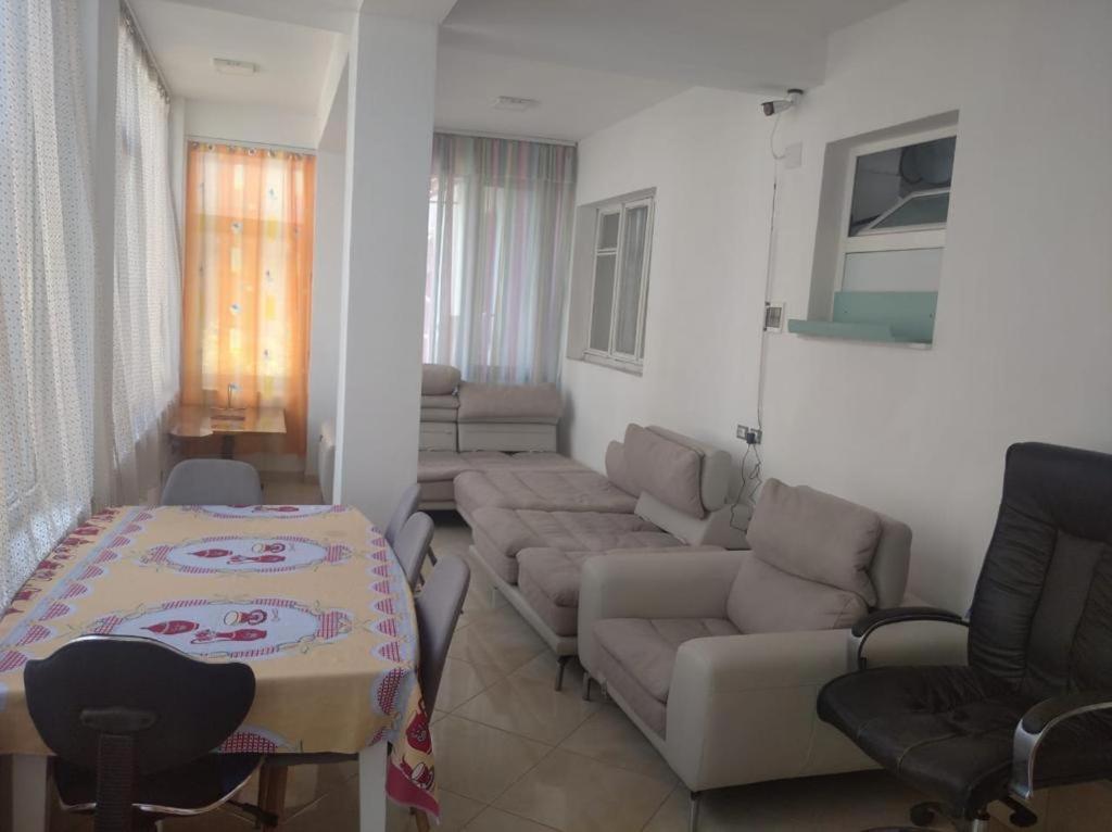 Two-Bedroom Apartment with Garden View photo 1