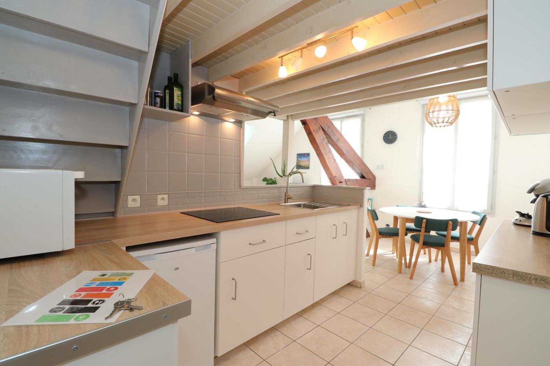 Large - Loft photo 2