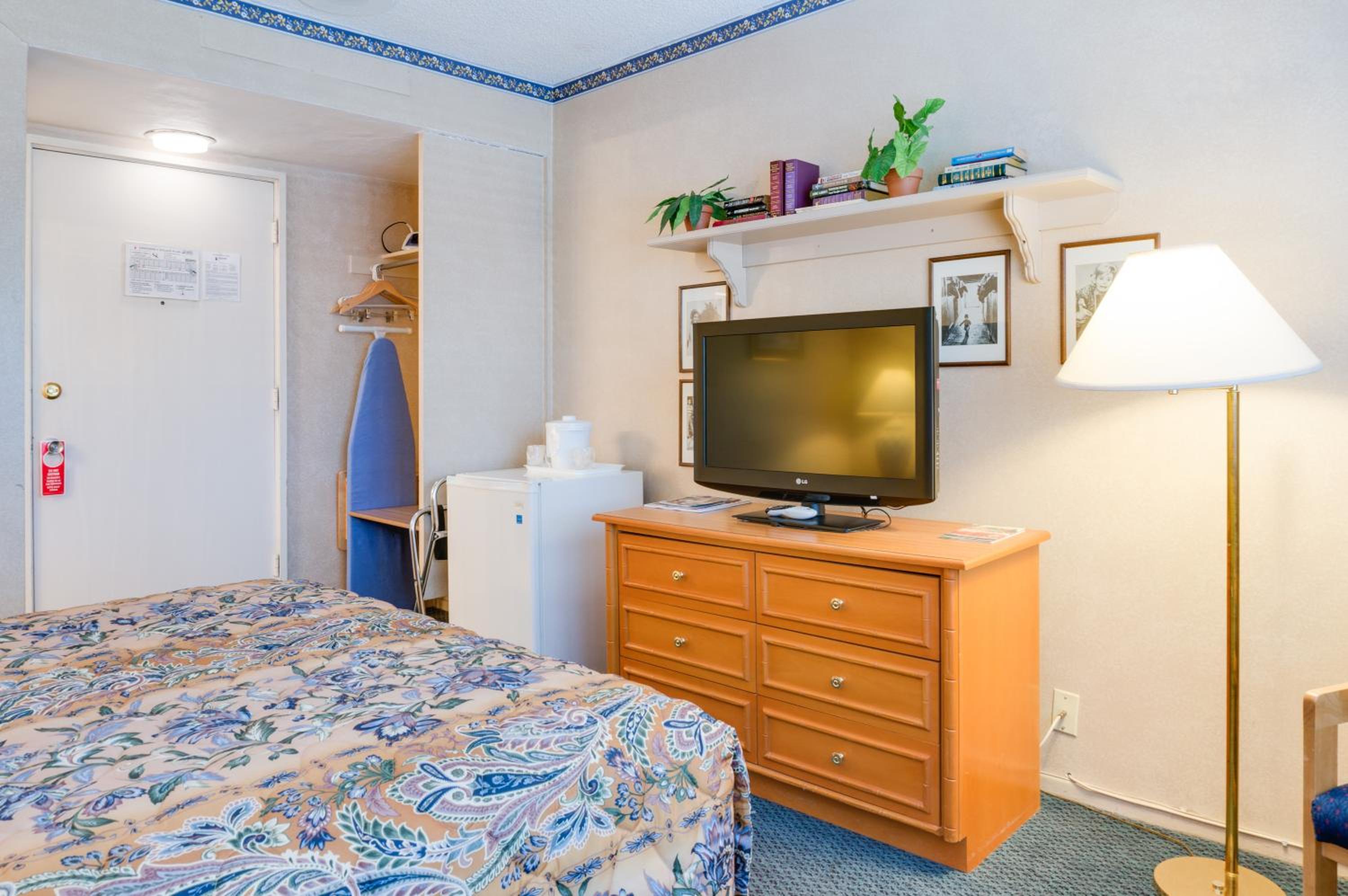 Standard Room with One Double Bed
