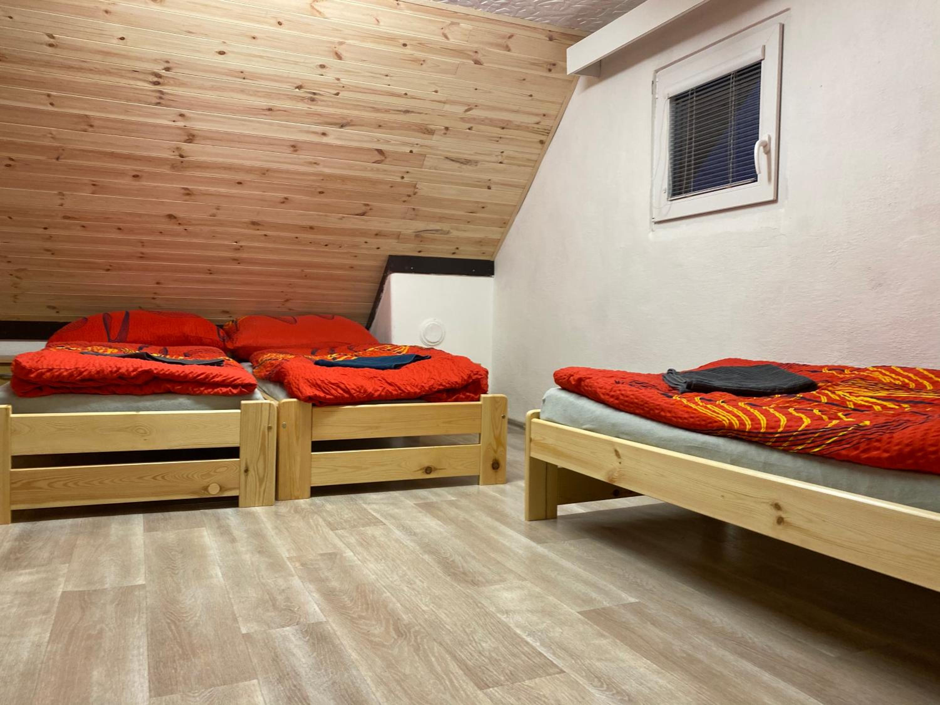 One-Bedroom House photo 1