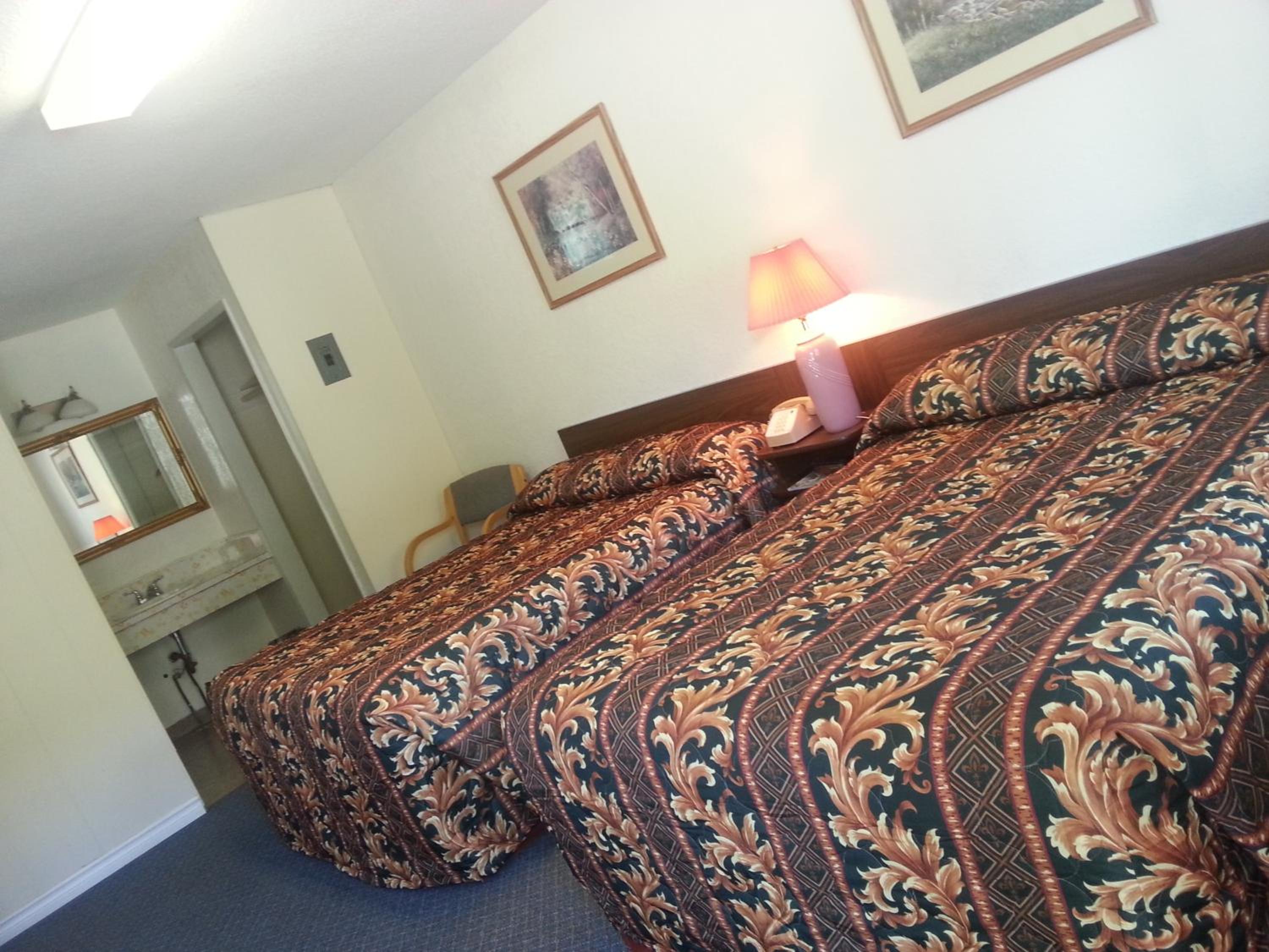 Double Room with Two Double Beds - Non-Smoking photo 2