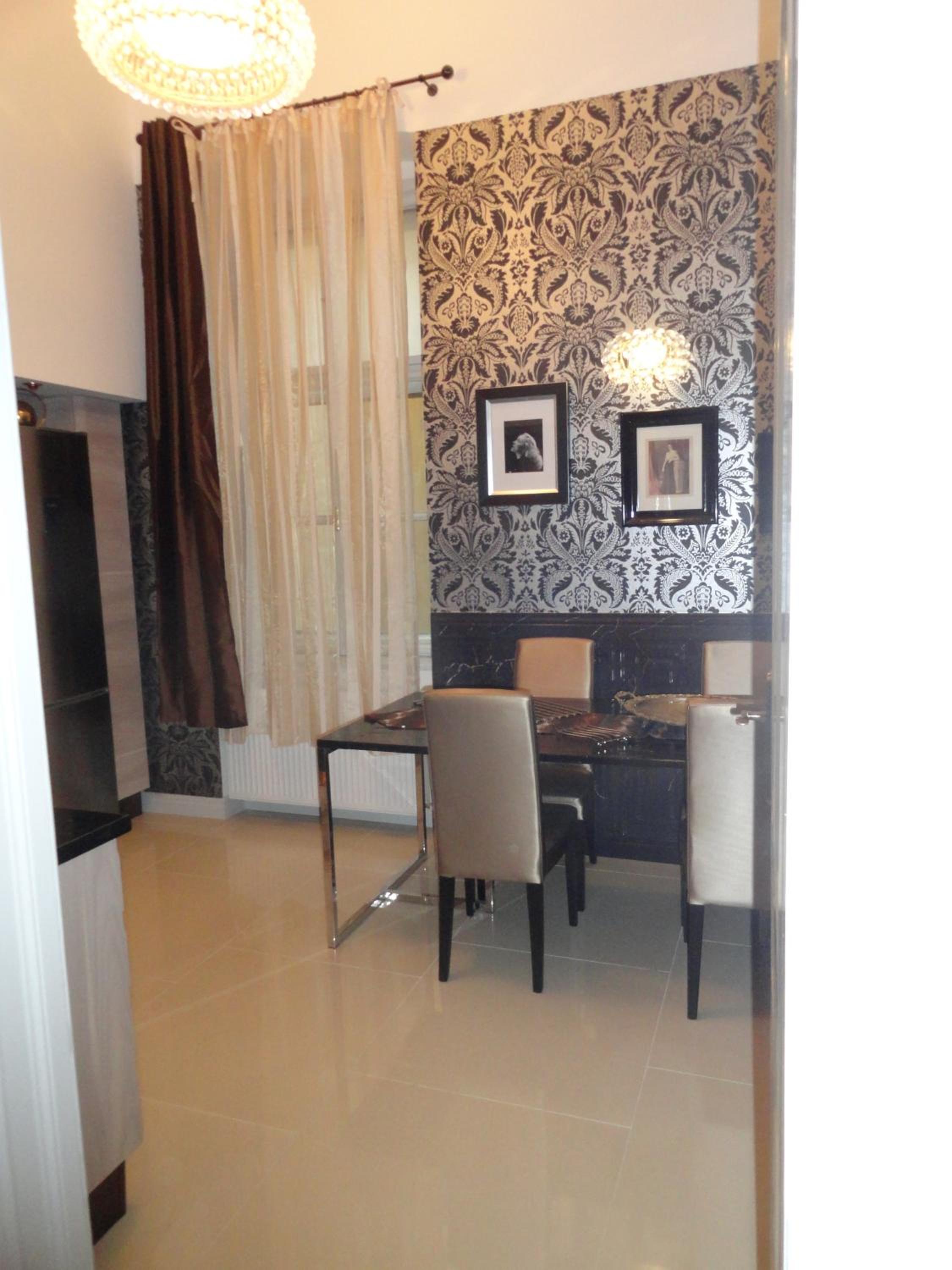 Two-Bedroom Apartment - Photo 137