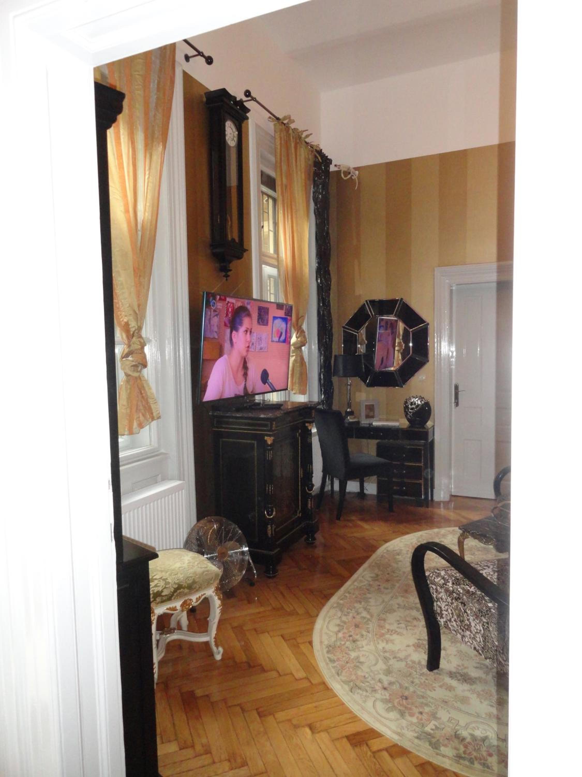 Two-Bedroom Apartment - Photo 110