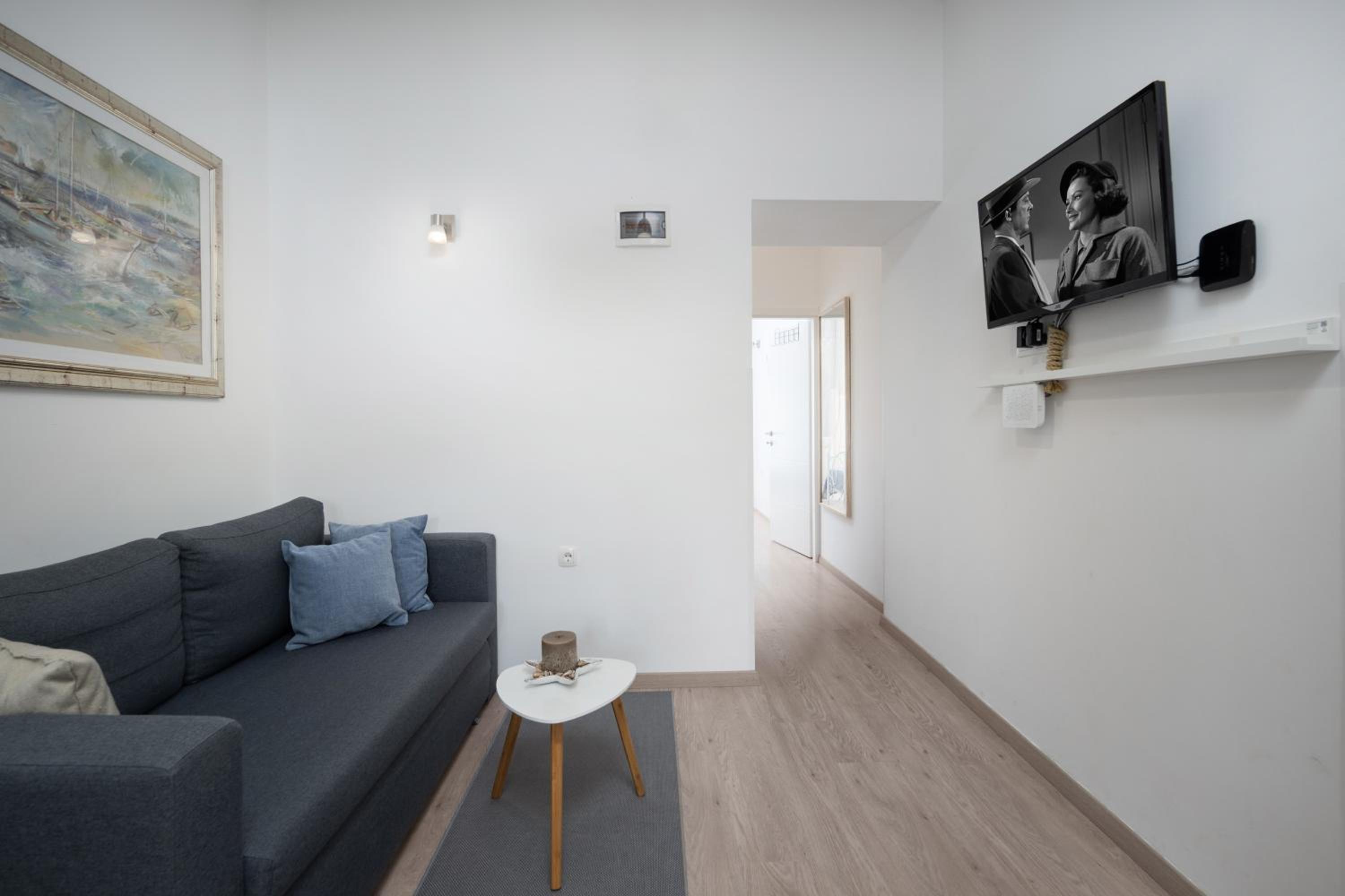 Two-Bedroom Apartment - Photo 26